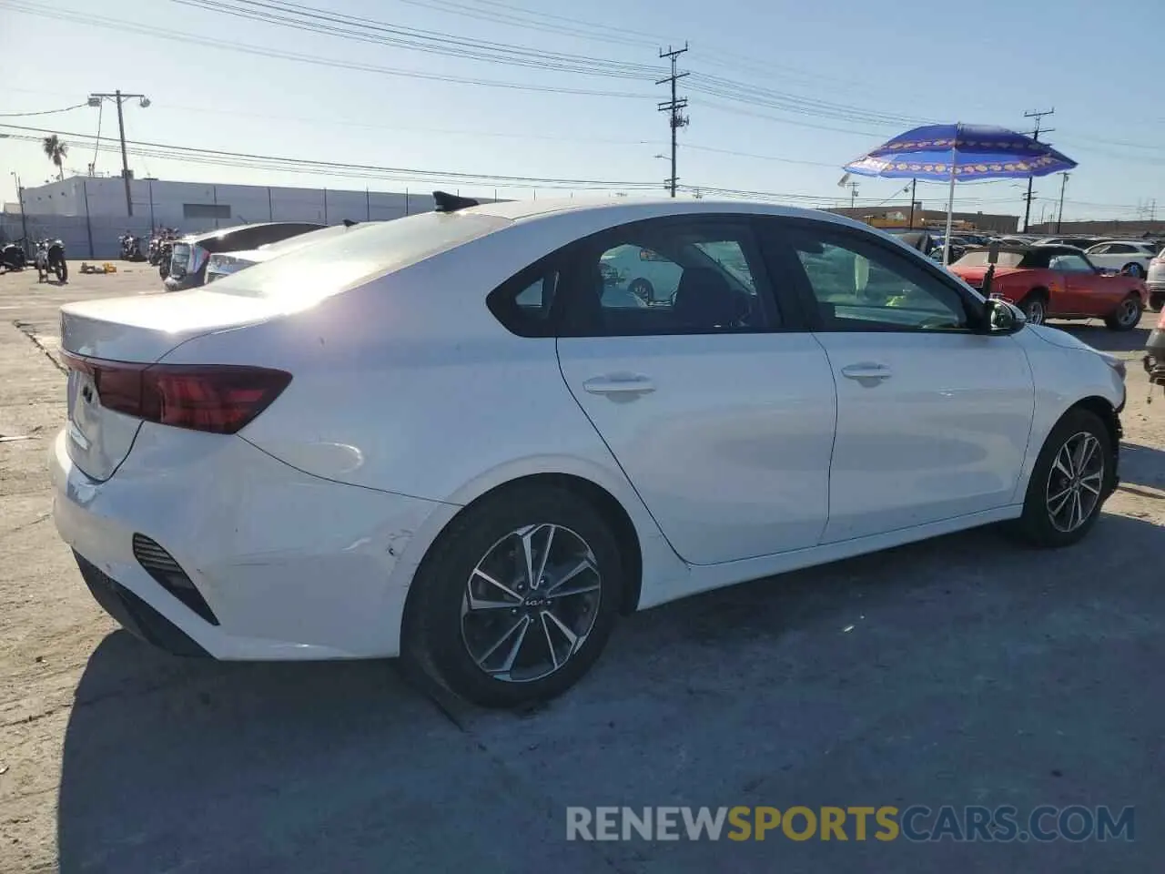 3 Photograph of a damaged car 3KPF24AD4NE476392 KIA FORTE 2022