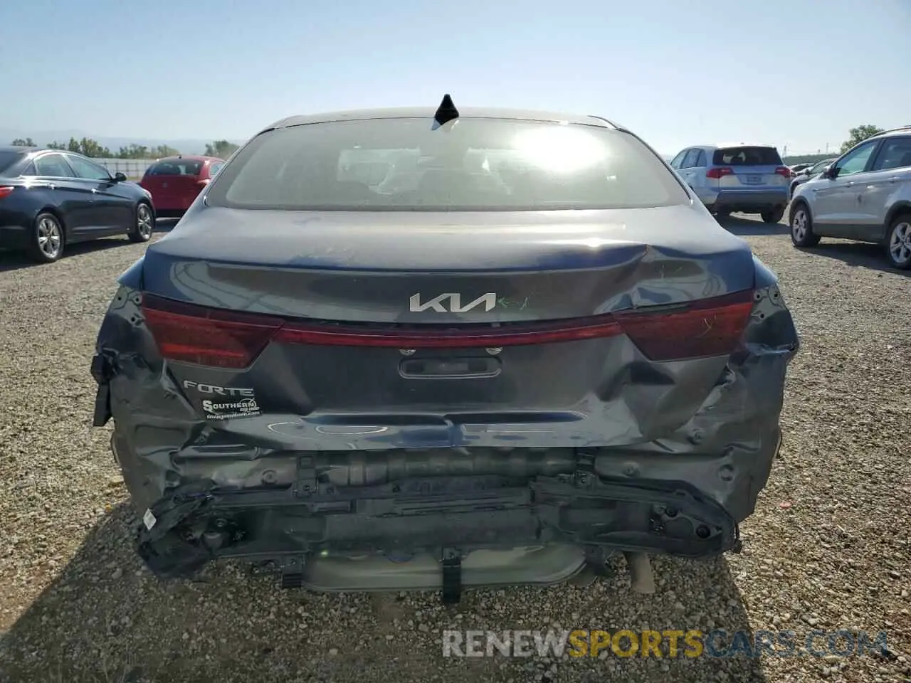 6 Photograph of a damaged car 3KPF24AD4NE495833 KIA FORTE 2022