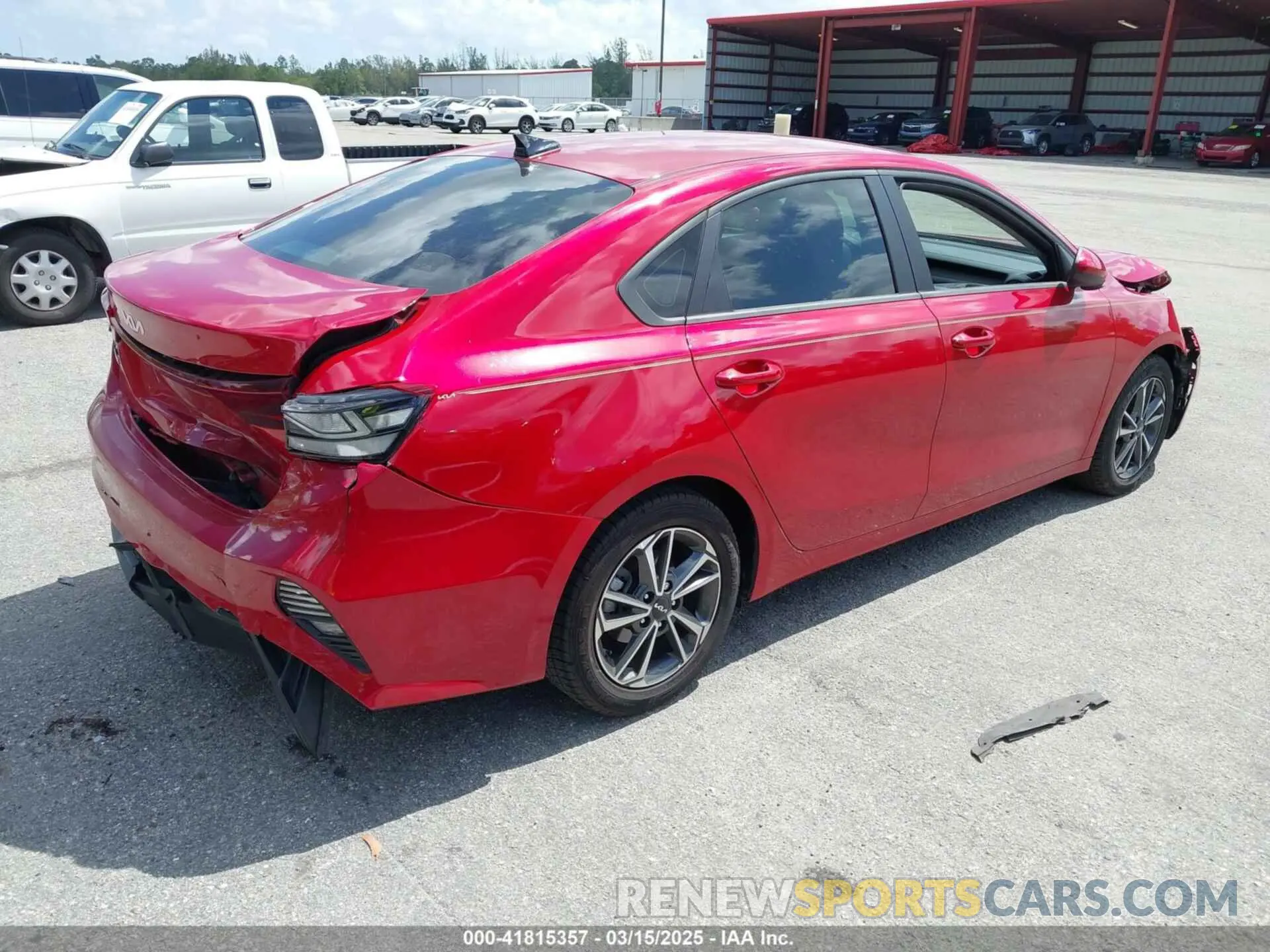 4 Photograph of a damaged car 3KPF24AD5NE425273 KIA FORTE 2022