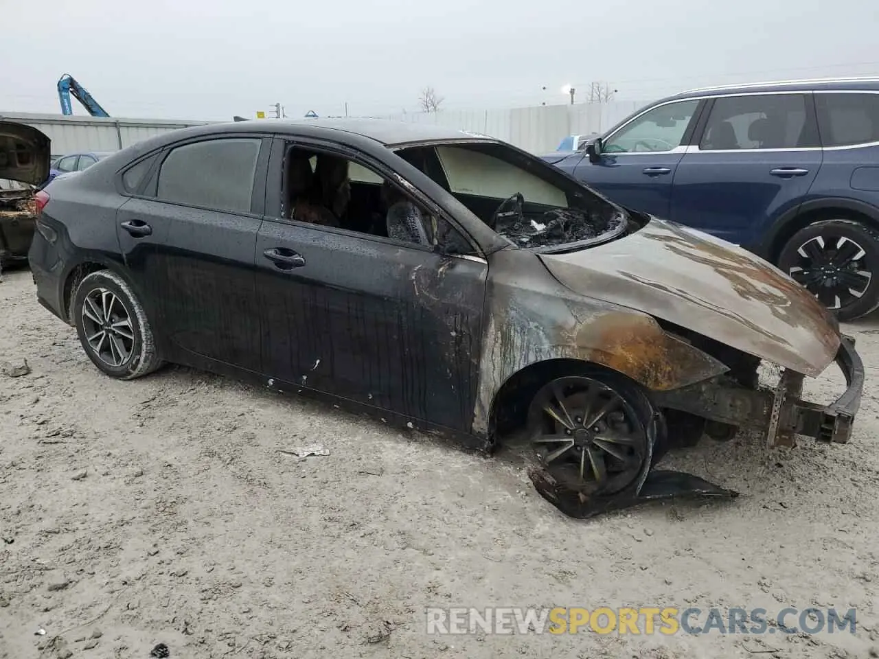 4 Photograph of a damaged car 3KPF24AD5NE462596 KIA FORTE 2022