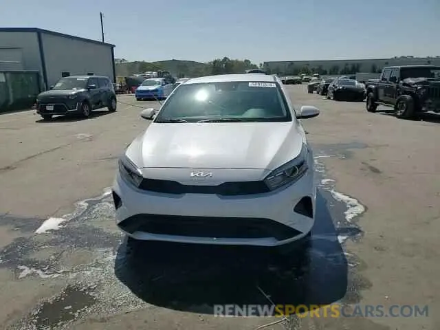 13 Photograph of a damaged car 3KPF24AD5NE467572 KIA FORTE 2022