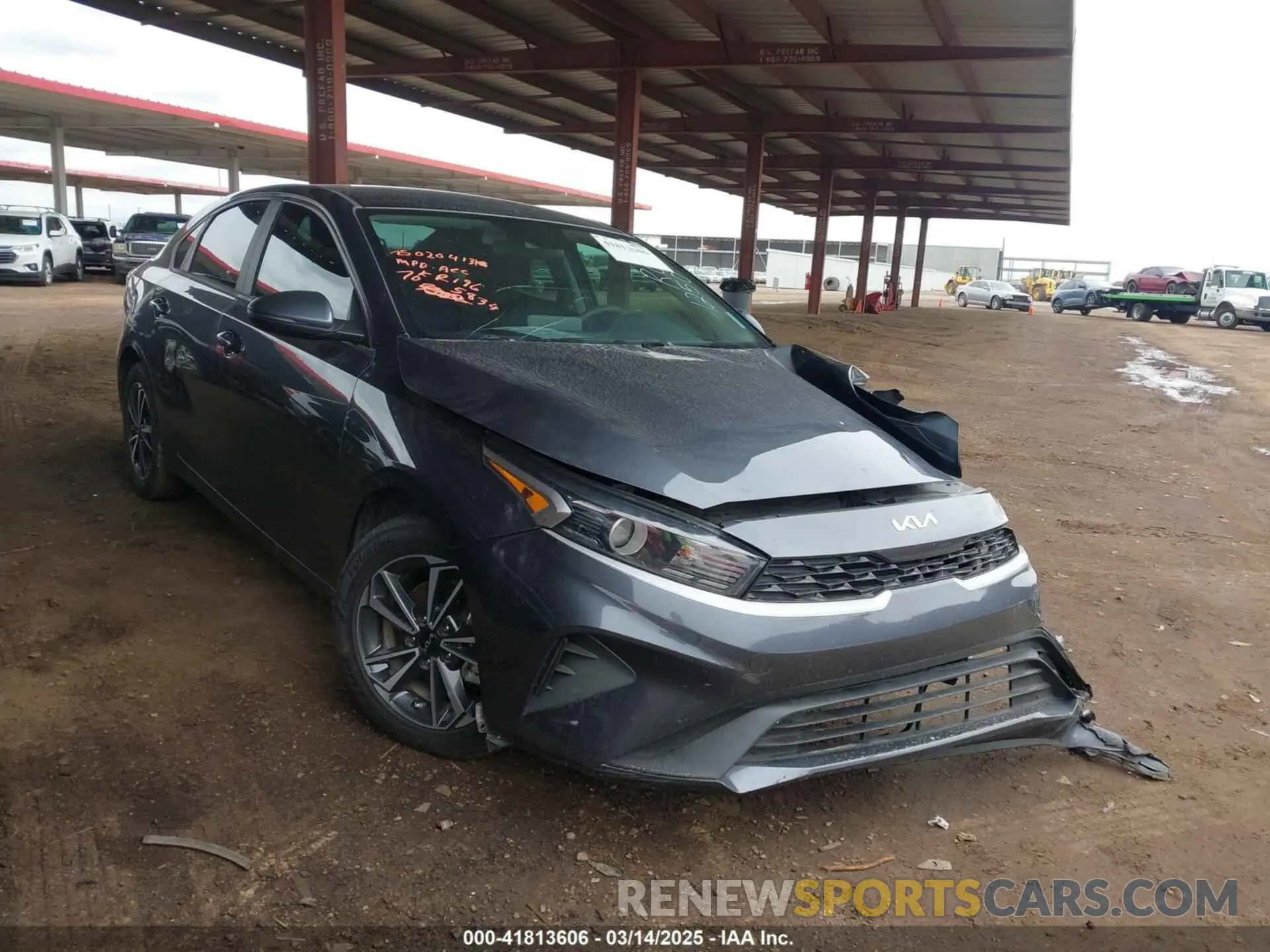 1 Photograph of a damaged car 3KPF24AD5NE475834 KIA FORTE 2022