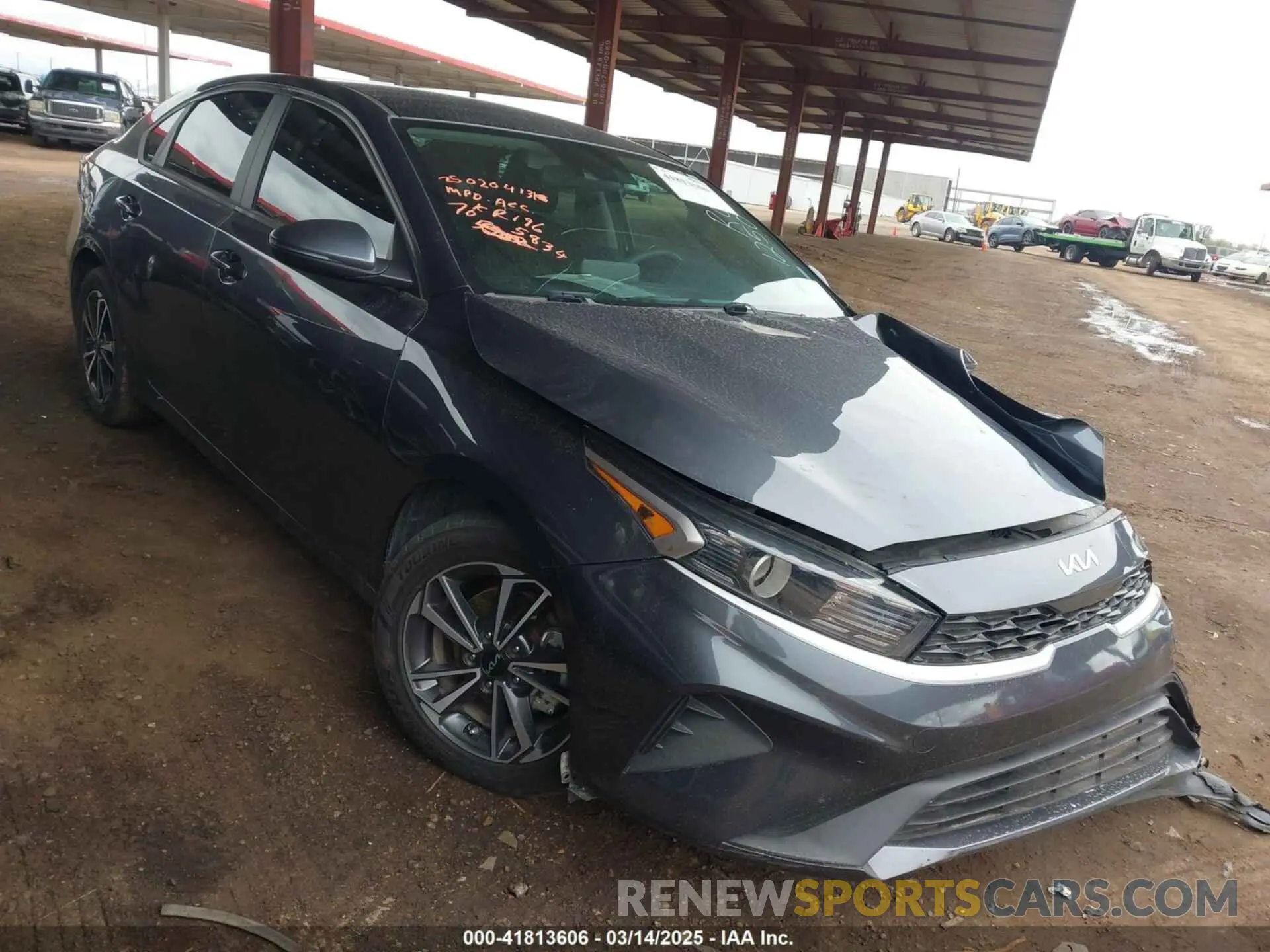 13 Photograph of a damaged car 3KPF24AD5NE475834 KIA FORTE 2022