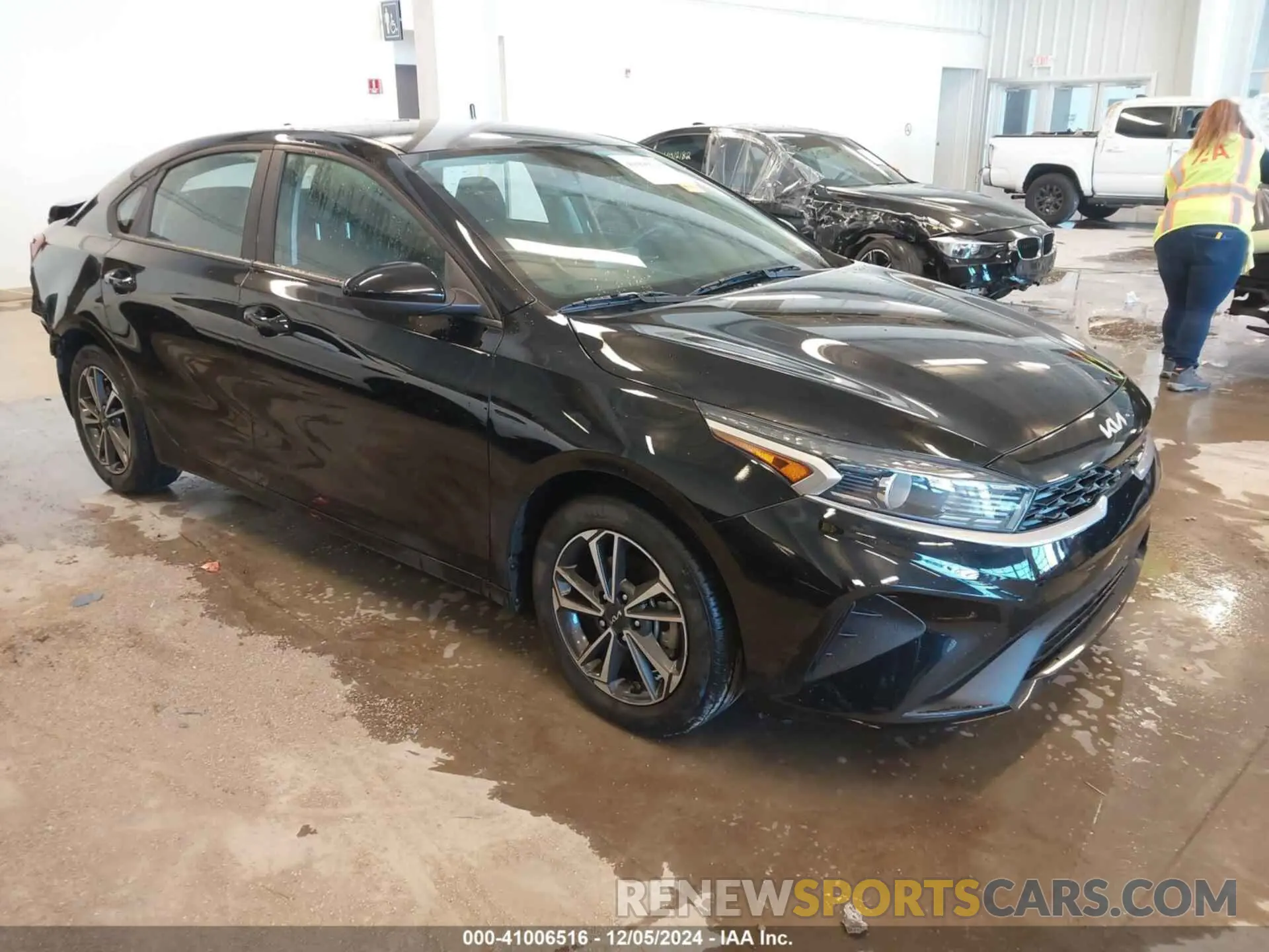 1 Photograph of a damaged car 3KPF24AD5NE484890 KIA FORTE 2022