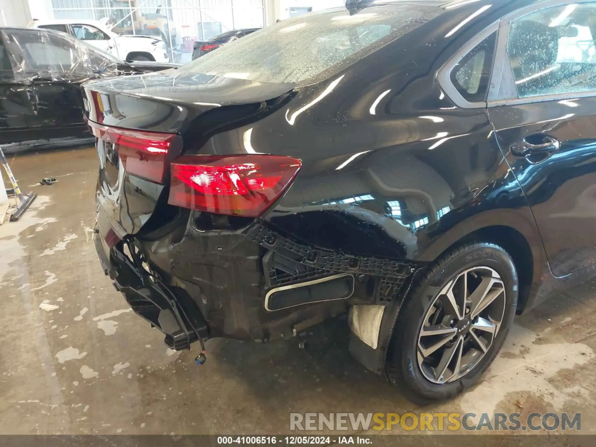 18 Photograph of a damaged car 3KPF24AD5NE484890 KIA FORTE 2022