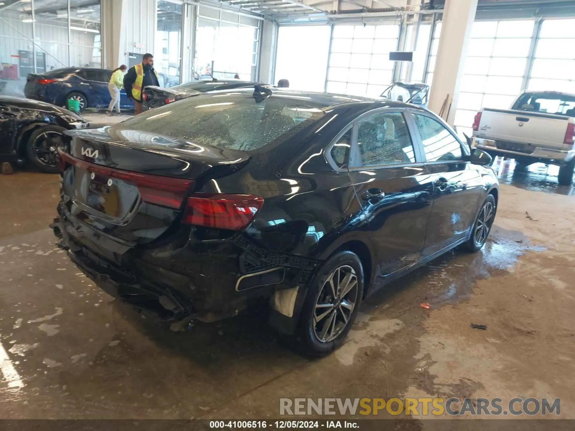 4 Photograph of a damaged car 3KPF24AD5NE484890 KIA FORTE 2022