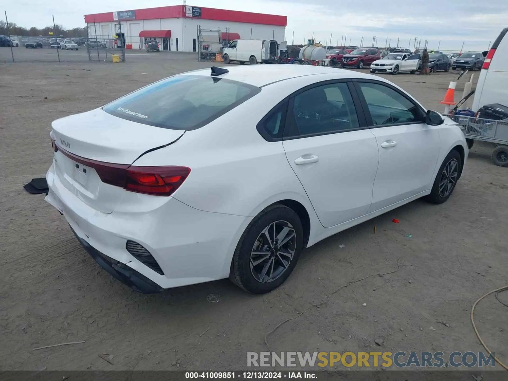 4 Photograph of a damaged car 3KPF24AD6NE425606 KIA FORTE 2022