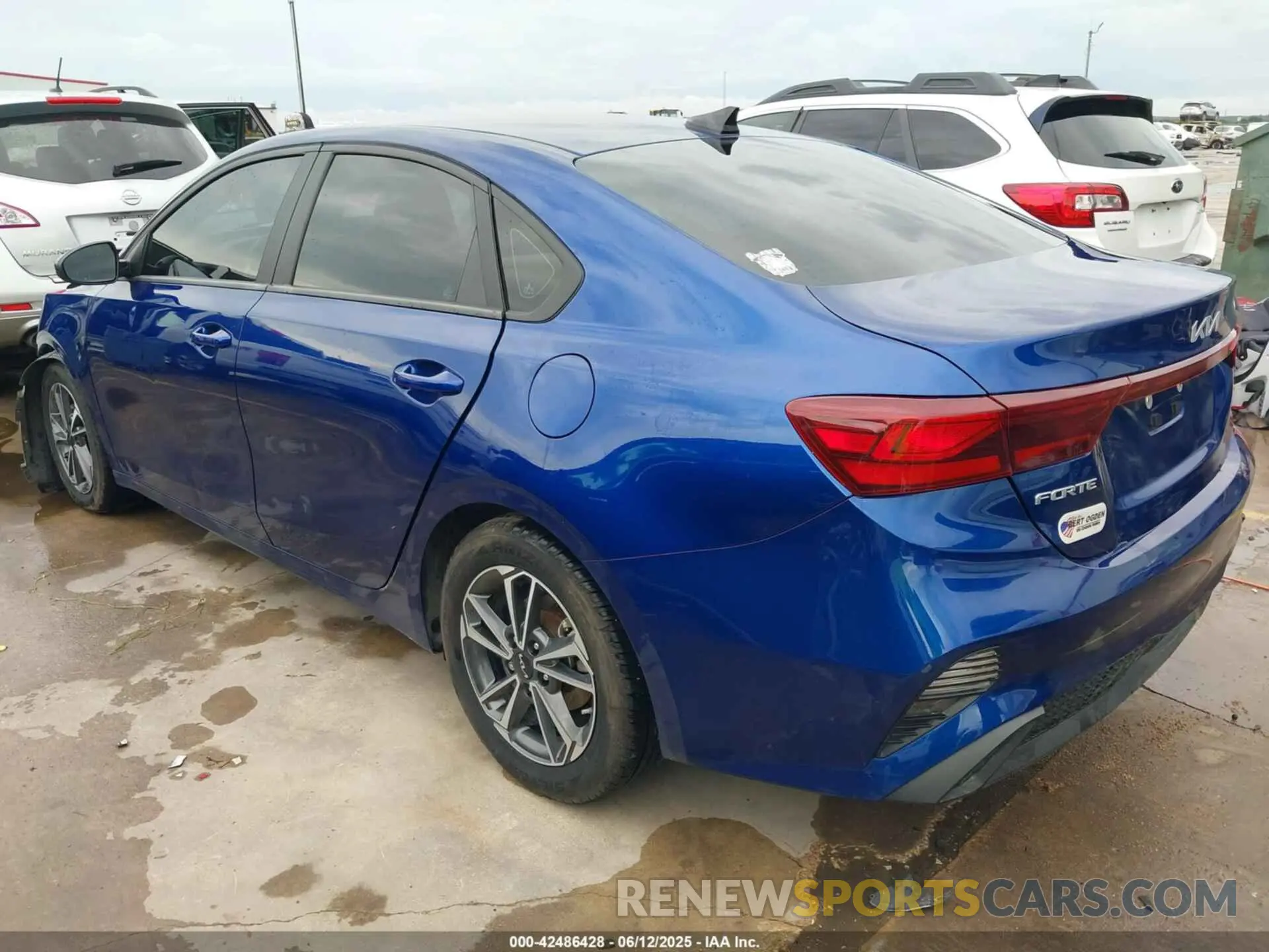 3 Photograph of a damaged car 3KPF24AD6NE455706 KIA FORTE 2022