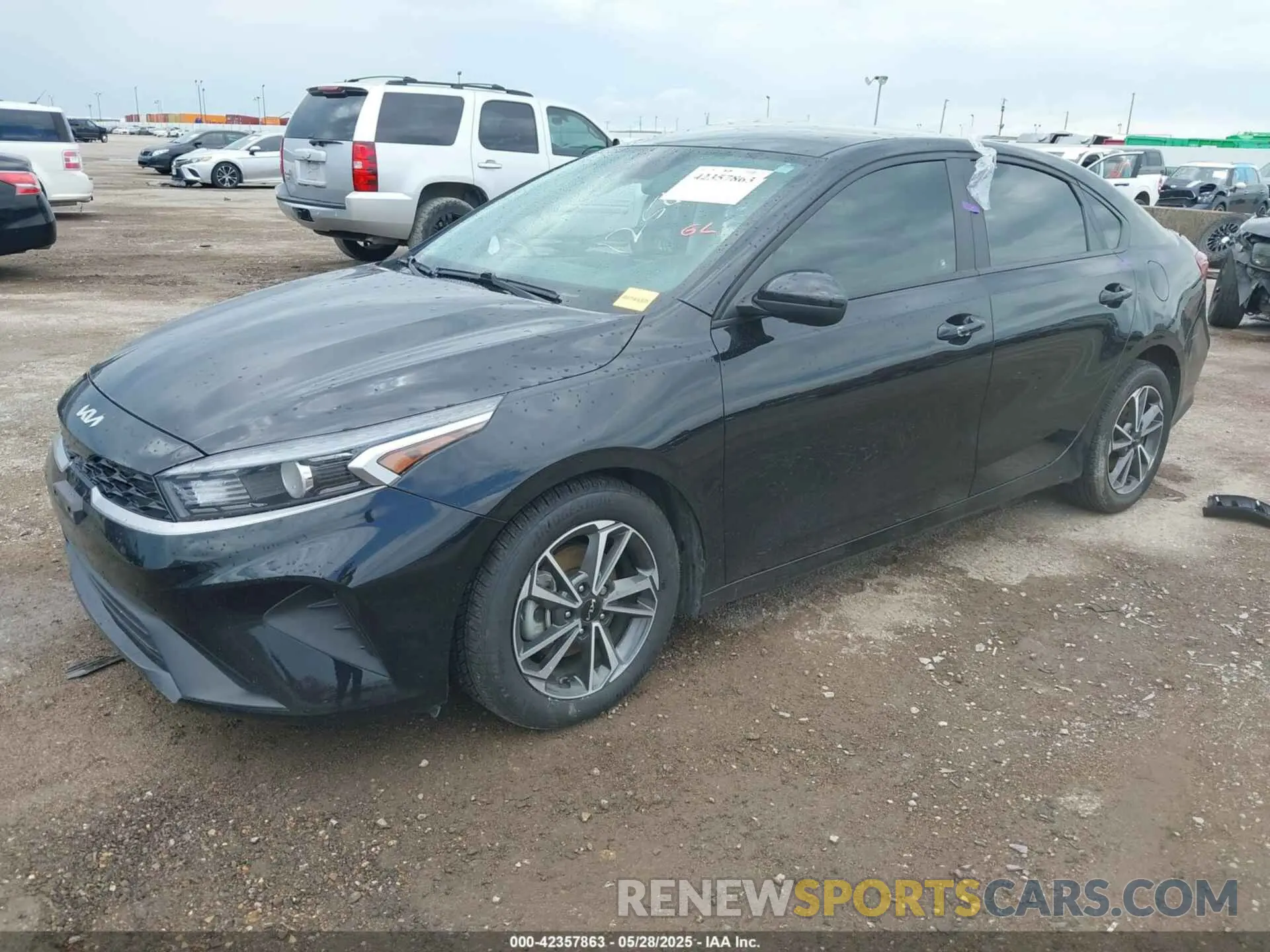 2 Photograph of a damaged car 3KPF24AD6NE467466 KIA FORTE 2022