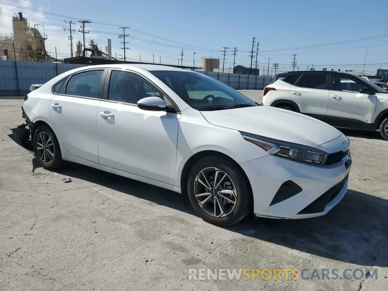 4 Photograph of a damaged car 3KPF24AD6NE476118 KIA FORTE 2022