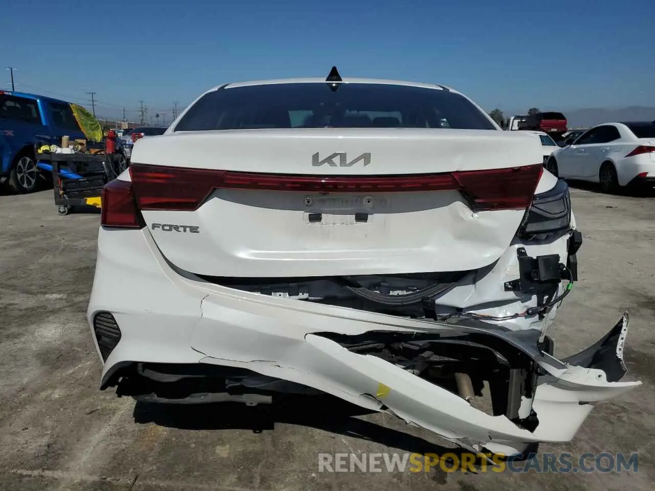6 Photograph of a damaged car 3KPF24AD6NE476118 KIA FORTE 2022