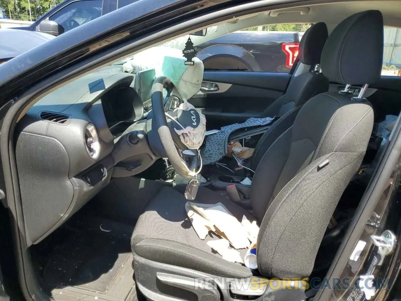 7 Photograph of a damaged car 3KPF24AD6NE501776 KIA FORTE 2022