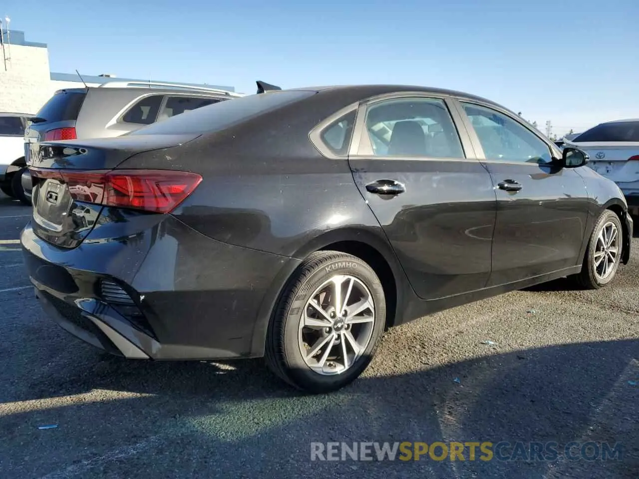 3 Photograph of a damaged car 3KPF24AD7NE435464 KIA FORTE 2022