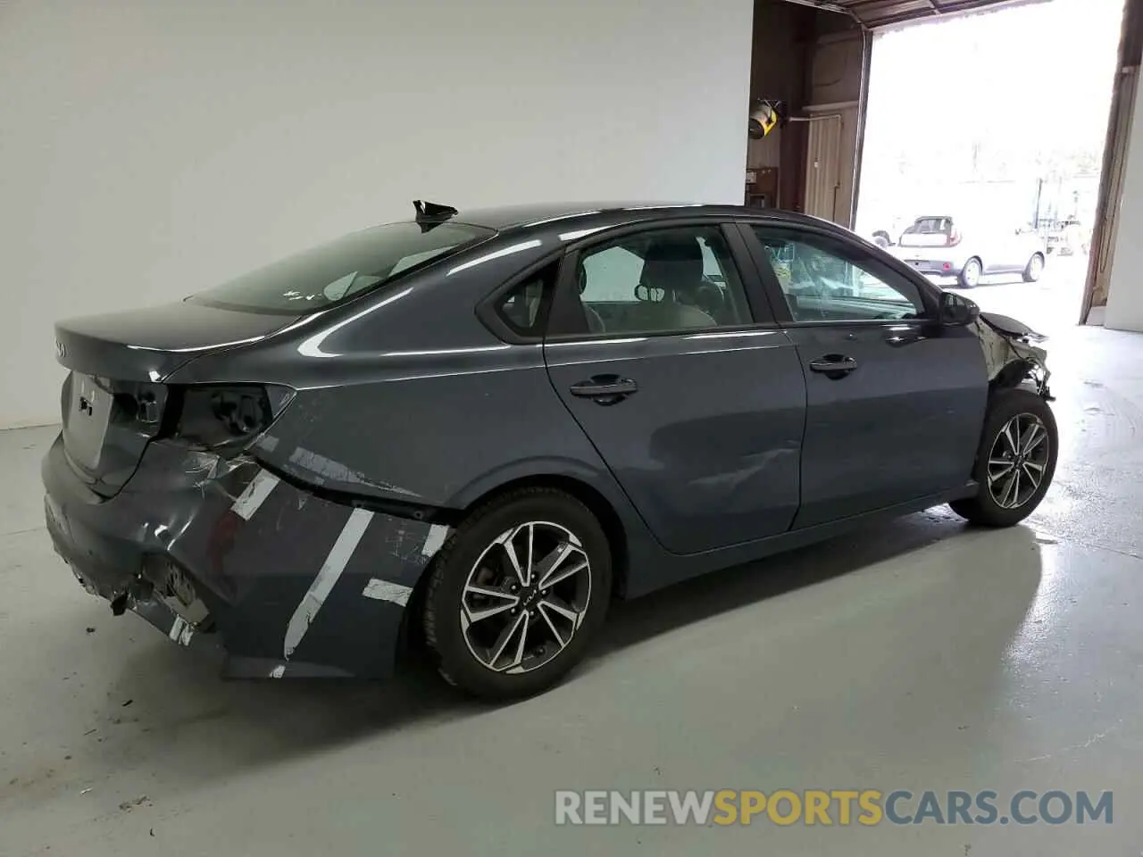 3 Photograph of a damaged car 3KPF24AD7NE465225 KIA FORTE 2022