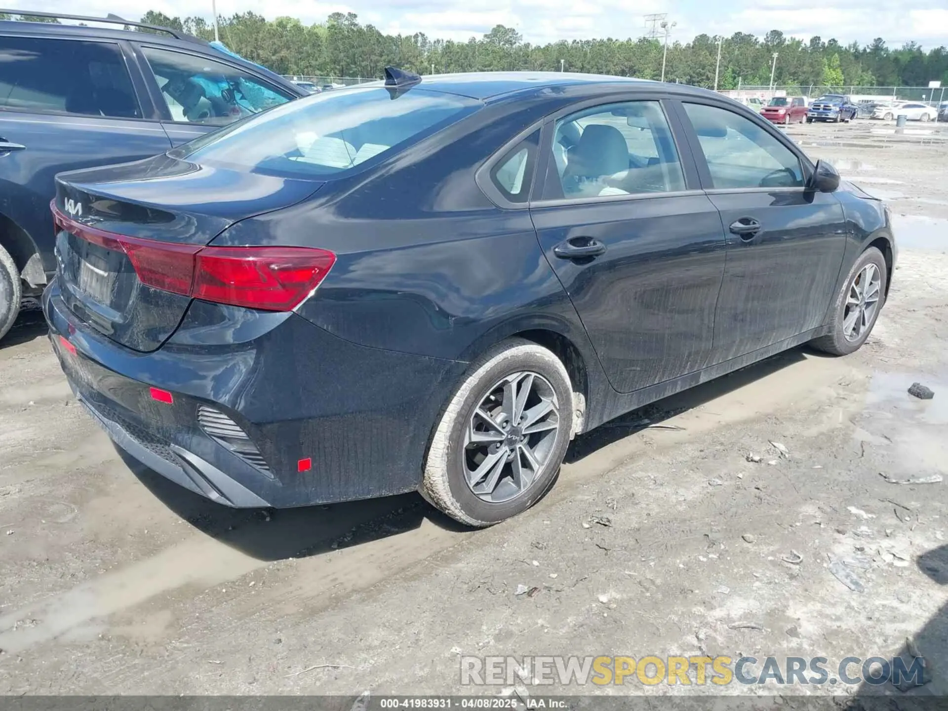 4 Photograph of a damaged car 3KPF24AD8NE419189 KIA FORTE 2022
