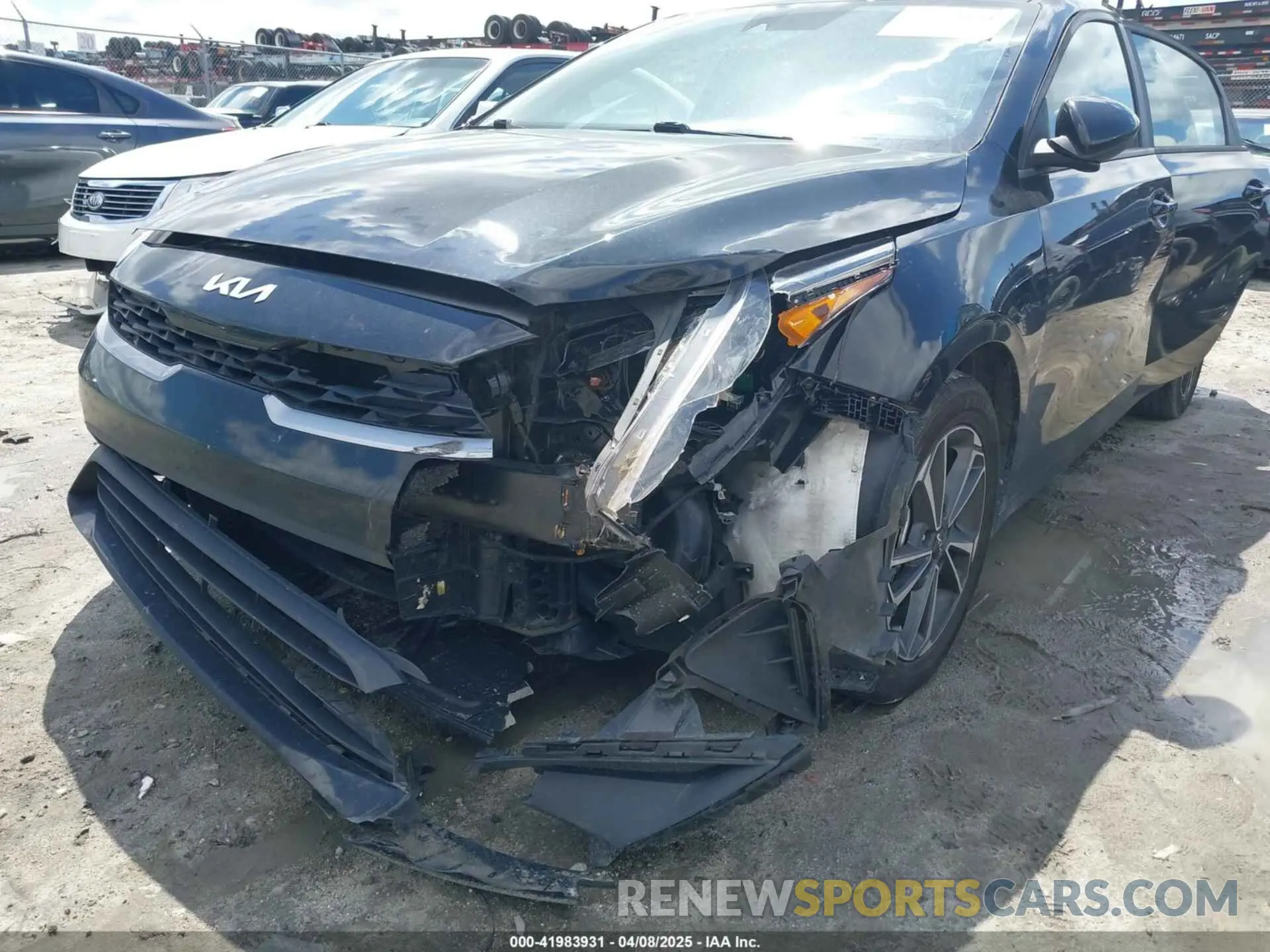 6 Photograph of a damaged car 3KPF24AD8NE419189 KIA FORTE 2022