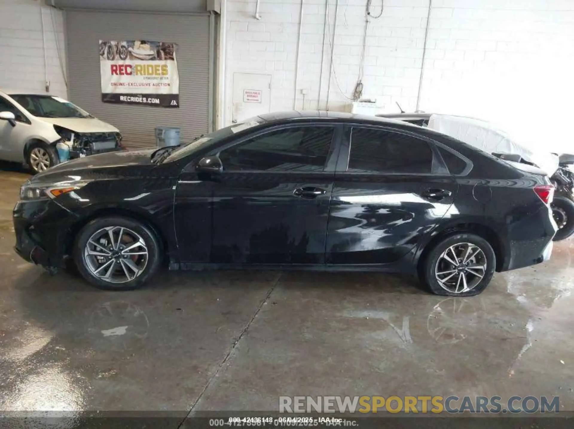 14 Photograph of a damaged car 3KPF24AD8NE424781 KIA FORTE 2022