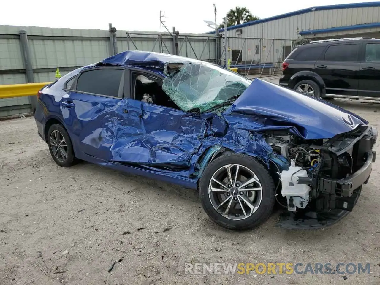 4 Photograph of a damaged car 3KPF24AD8NE429429 KIA FORTE 2022