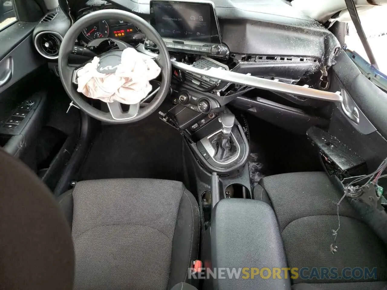 8 Photograph of a damaged car 3KPF24AD8NE429429 KIA FORTE 2022