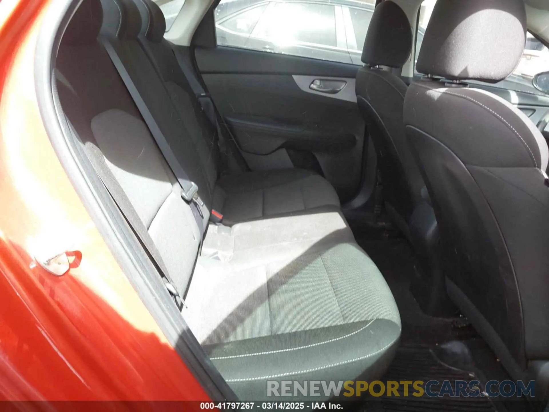8 Photograph of a damaged car 3KPF24AD8NE434985 KIA FORTE 2022