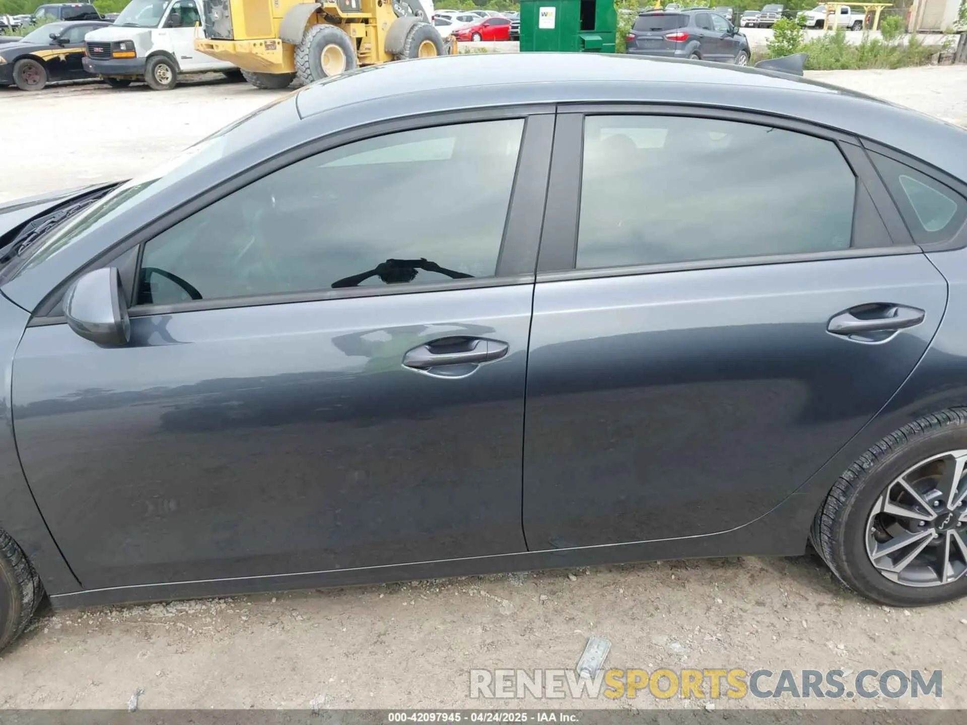 14 Photograph of a damaged car 3KPF24AD8NE466674 KIA FORTE 2022