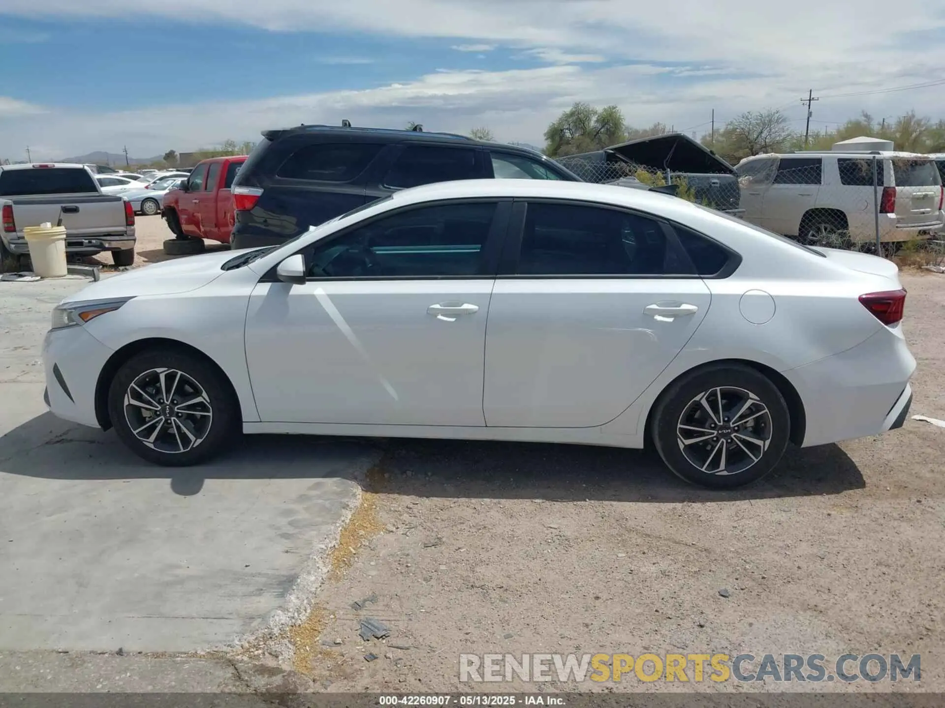 15 Photograph of a damaged car 3KPF24AD8NE482132 KIA FORTE 2022