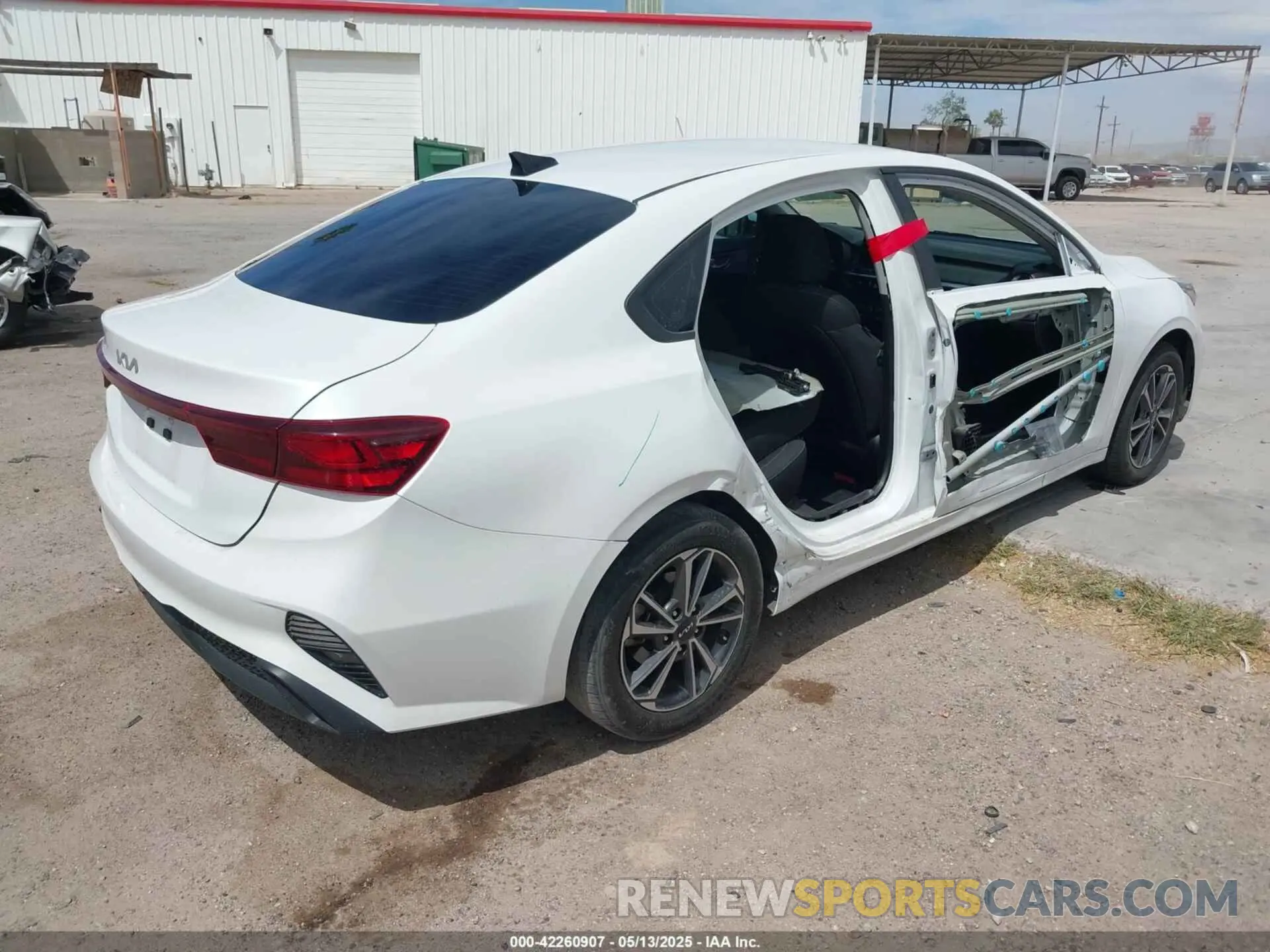 4 Photograph of a damaged car 3KPF24AD8NE482132 KIA FORTE 2022