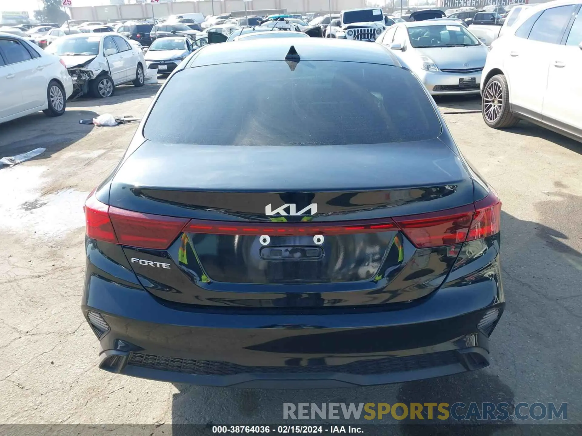 16 Photograph of a damaged car 3KPF24AD8NE499156 KIA FORTE 2022