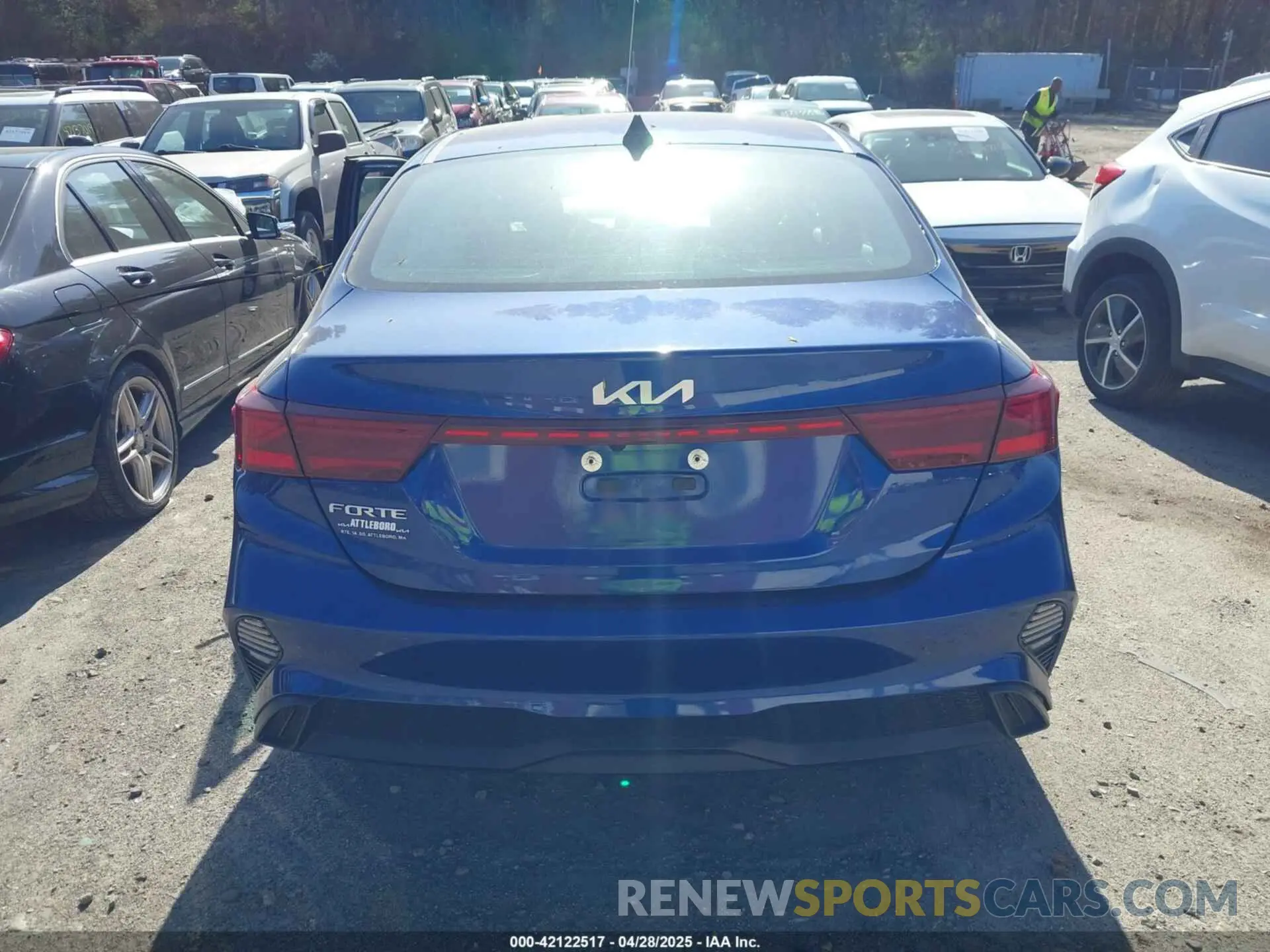 16 Photograph of a damaged car 3KPF24AD8NE499626 KIA FORTE 2022