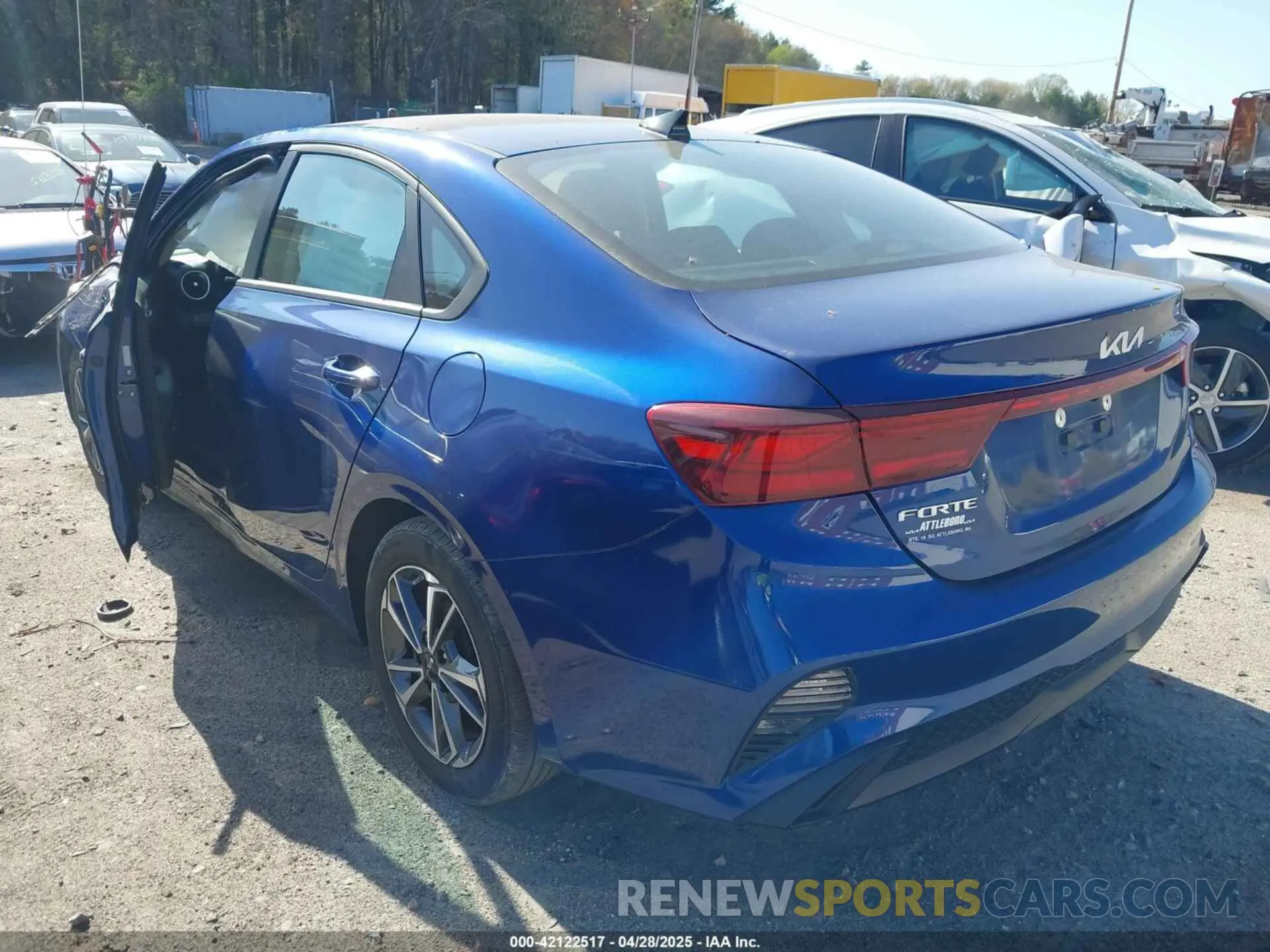 3 Photograph of a damaged car 3KPF24AD8NE499626 KIA FORTE 2022