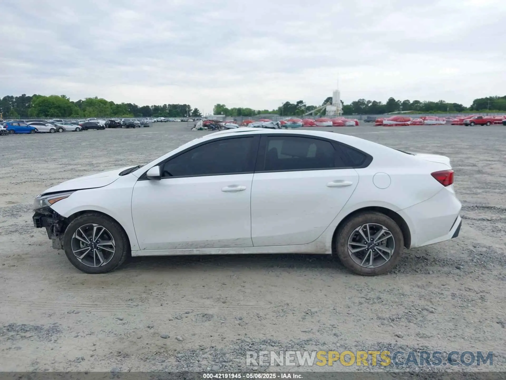 14 Photograph of a damaged car 3KPF24AD9NE434395 KIA FORTE 2022
