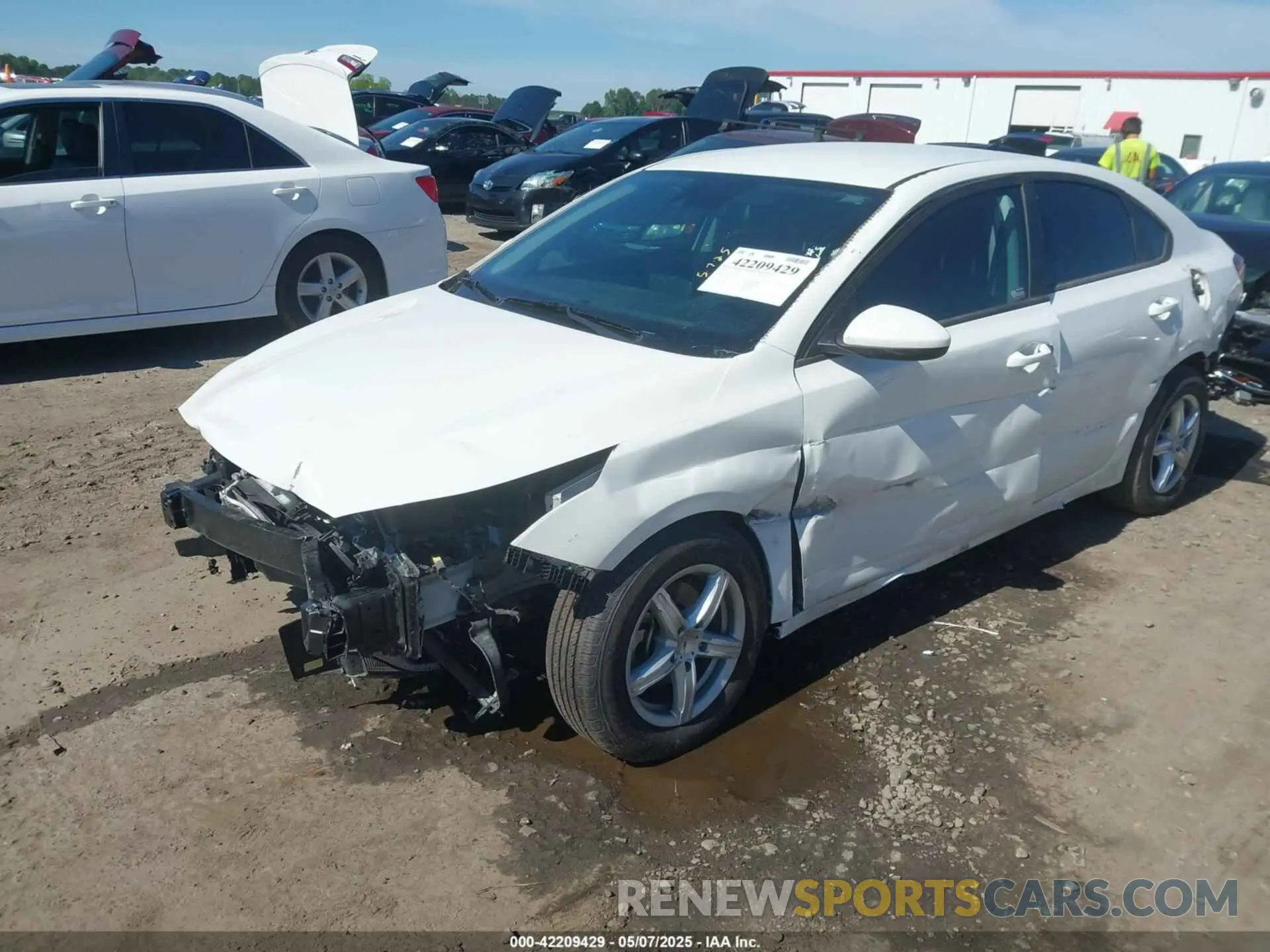 2 Photograph of a damaged car 3KPF24AD9NE447972 KIA FORTE 2022