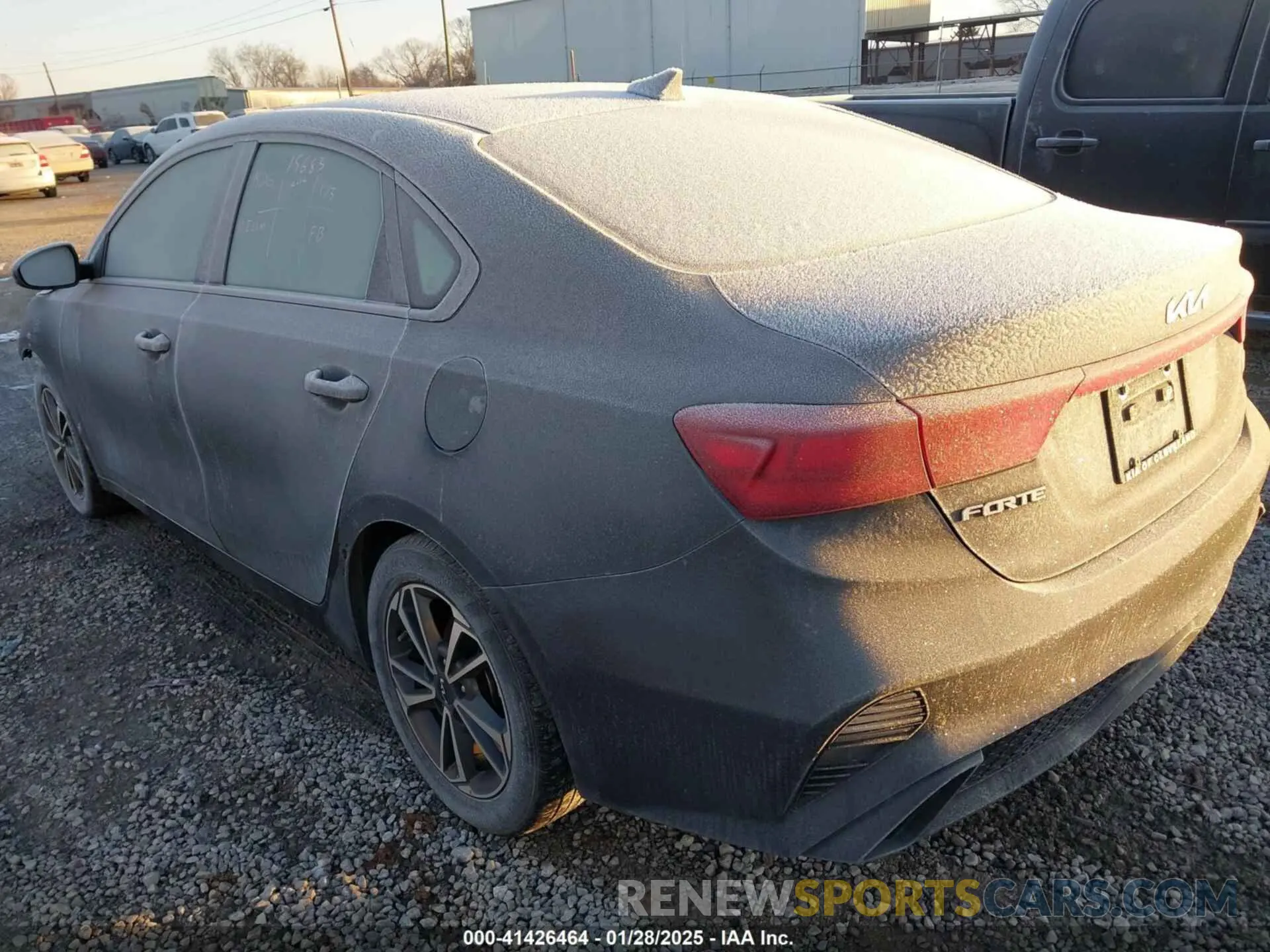 3 Photograph of a damaged car 3KPF24ADXNE424037 KIA FORTE 2022
