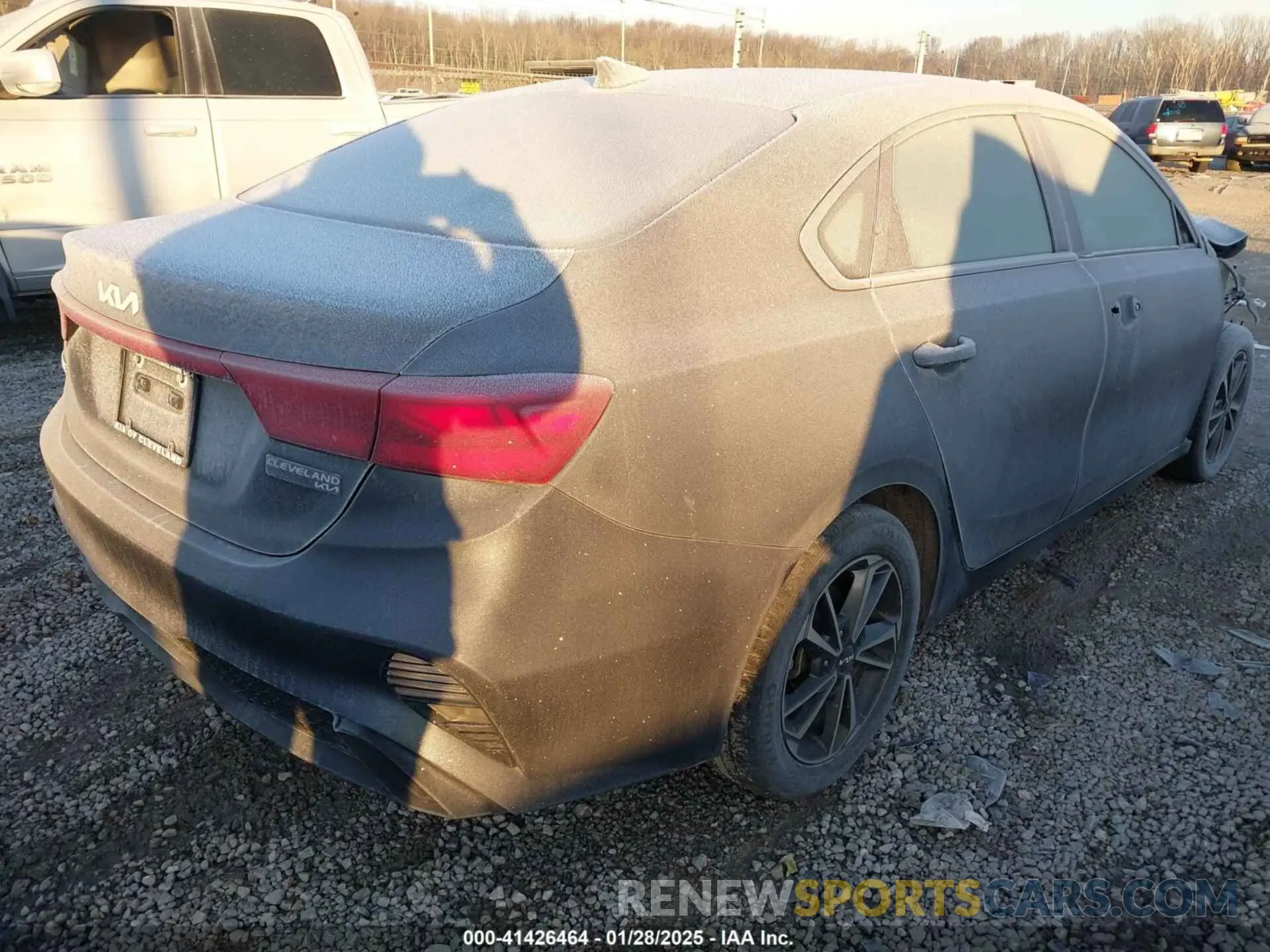 4 Photograph of a damaged car 3KPF24ADXNE424037 KIA FORTE 2022