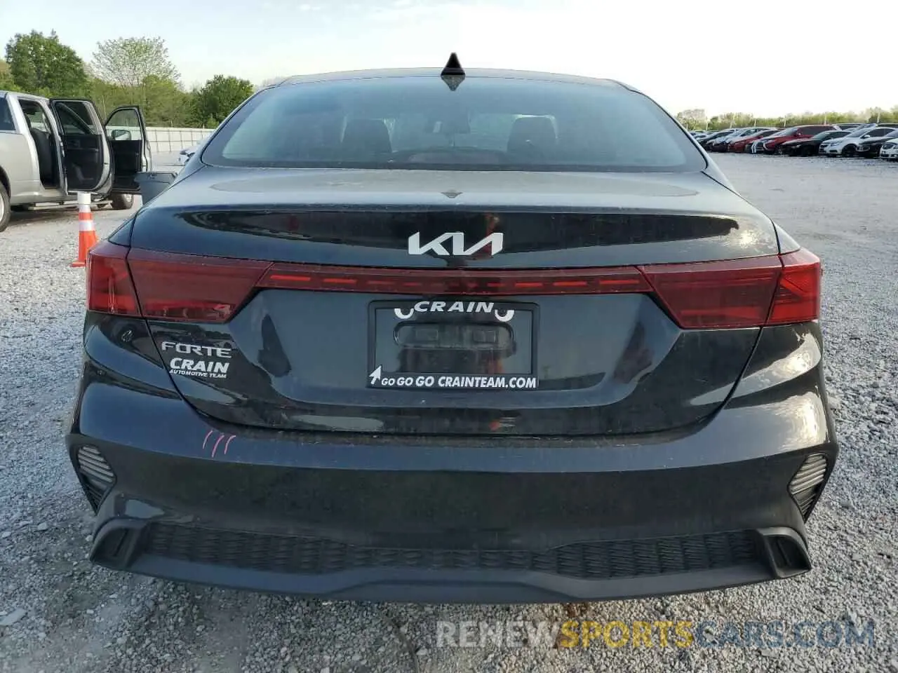 6 Photograph of a damaged car 3KPF24ADXNE424779 KIA FORTE 2022