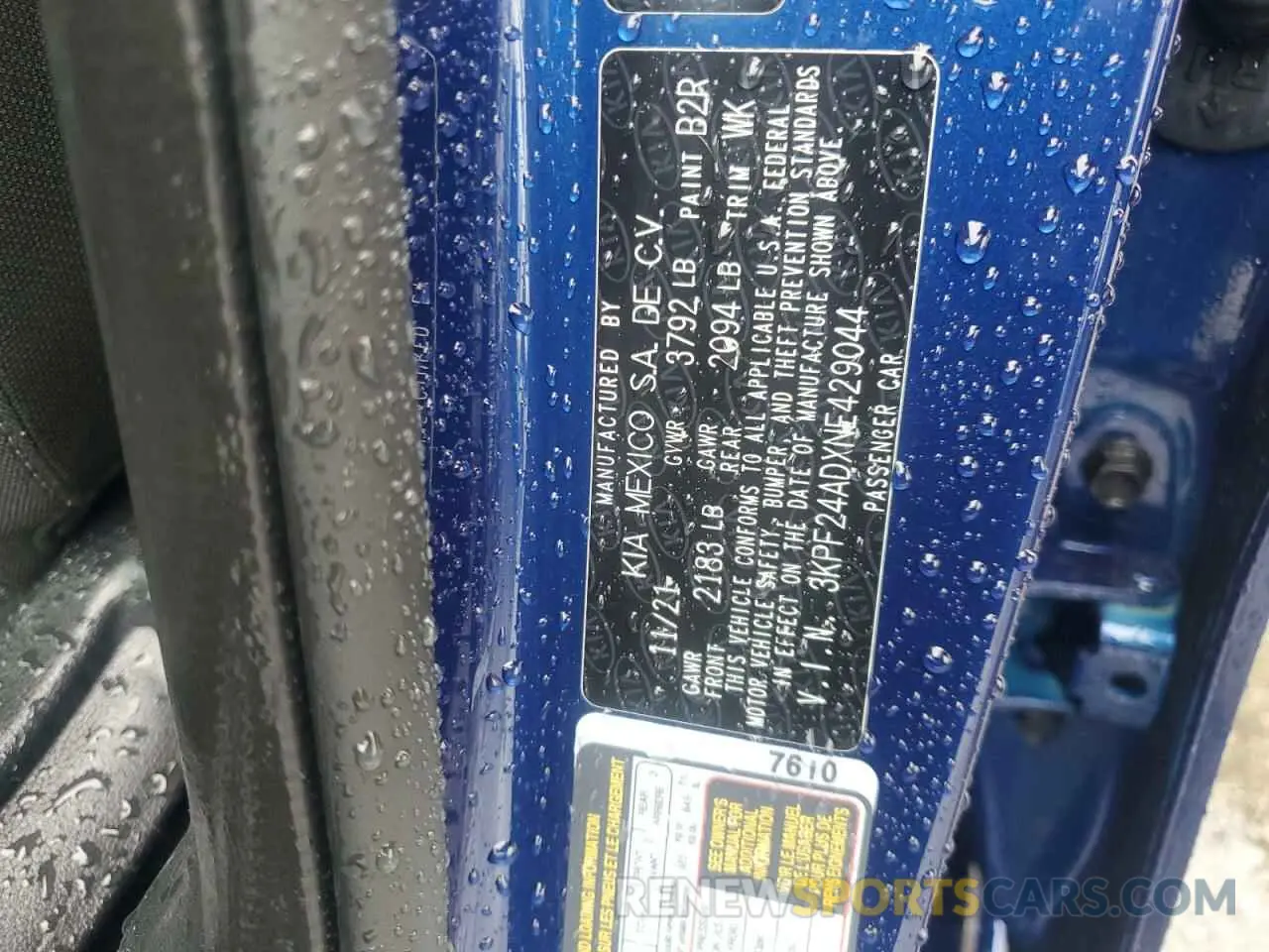12 Photograph of a damaged car 3KPF24ADXNE429044 KIA FORTE 2022