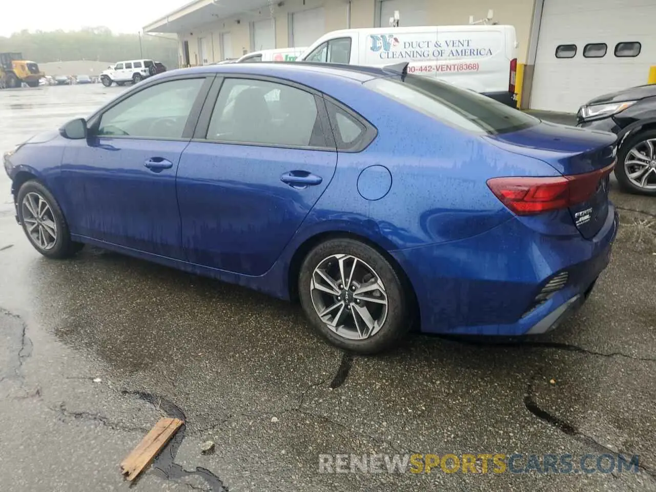 2 Photograph of a damaged car 3KPF24ADXNE429044 KIA FORTE 2022