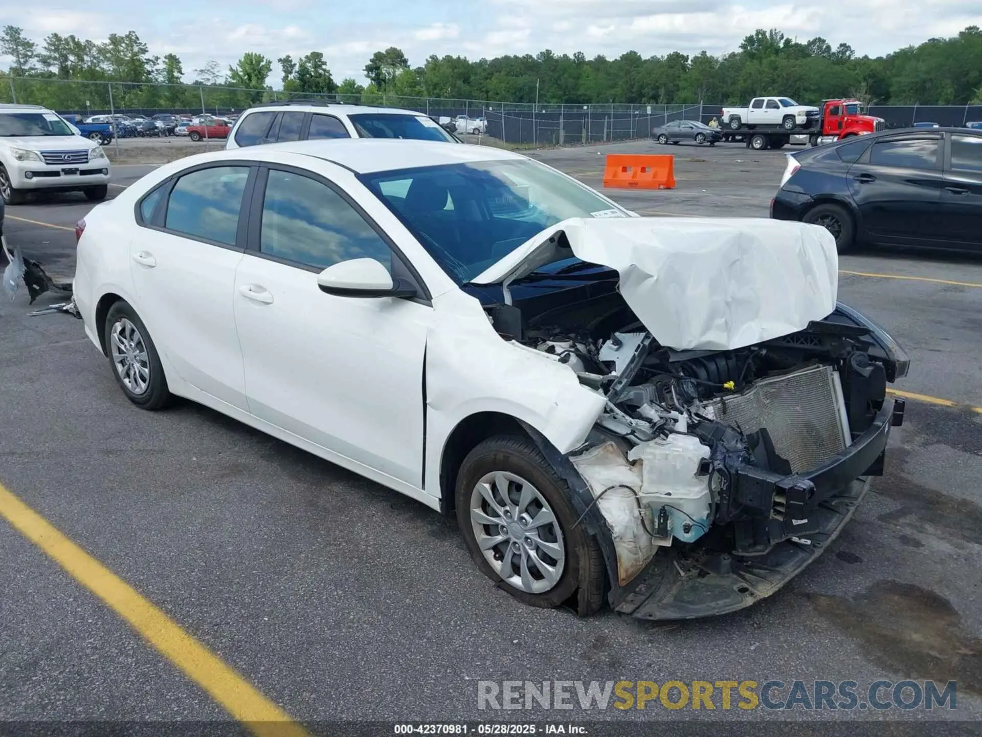 1 Photograph of a damaged car 3KPF24ADXNE448001 KIA FORTE 2022