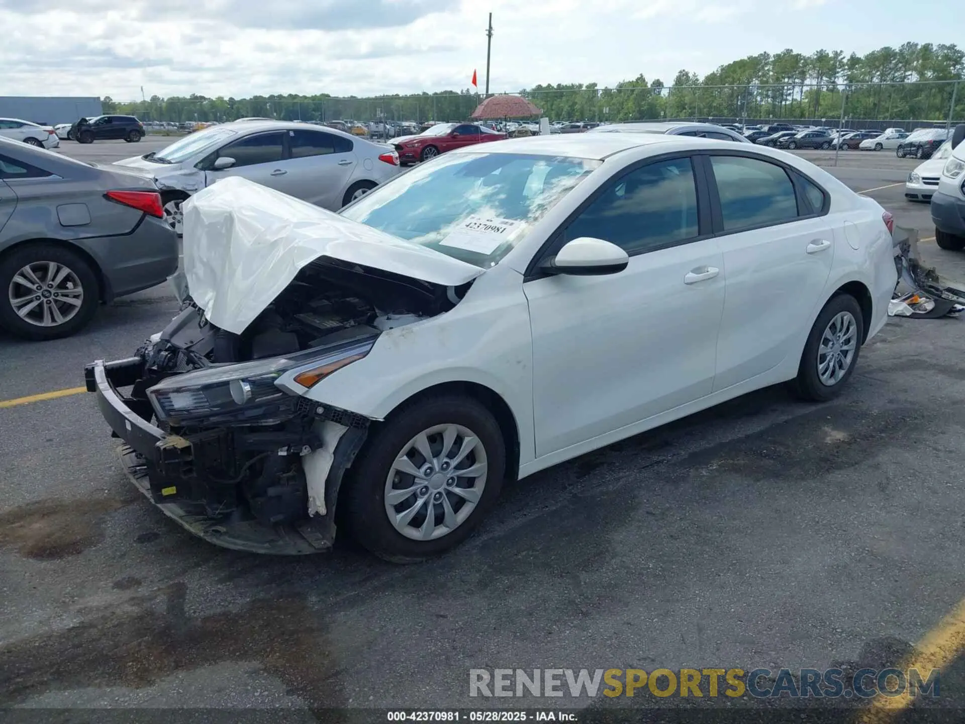 2 Photograph of a damaged car 3KPF24ADXNE448001 KIA FORTE 2022