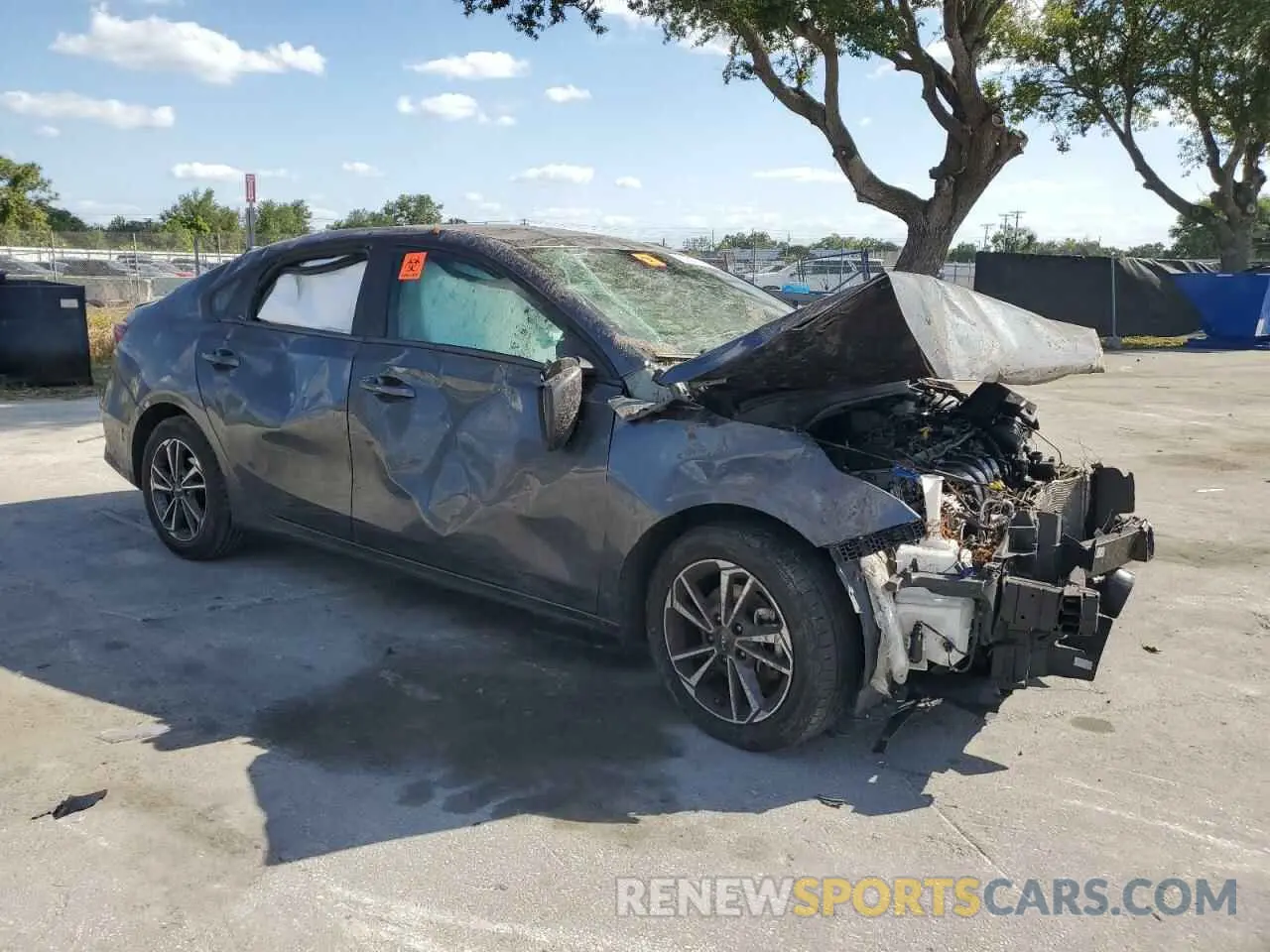 4 Photograph of a damaged car 3KPF24ADXNE450959 KIA FORTE 2022