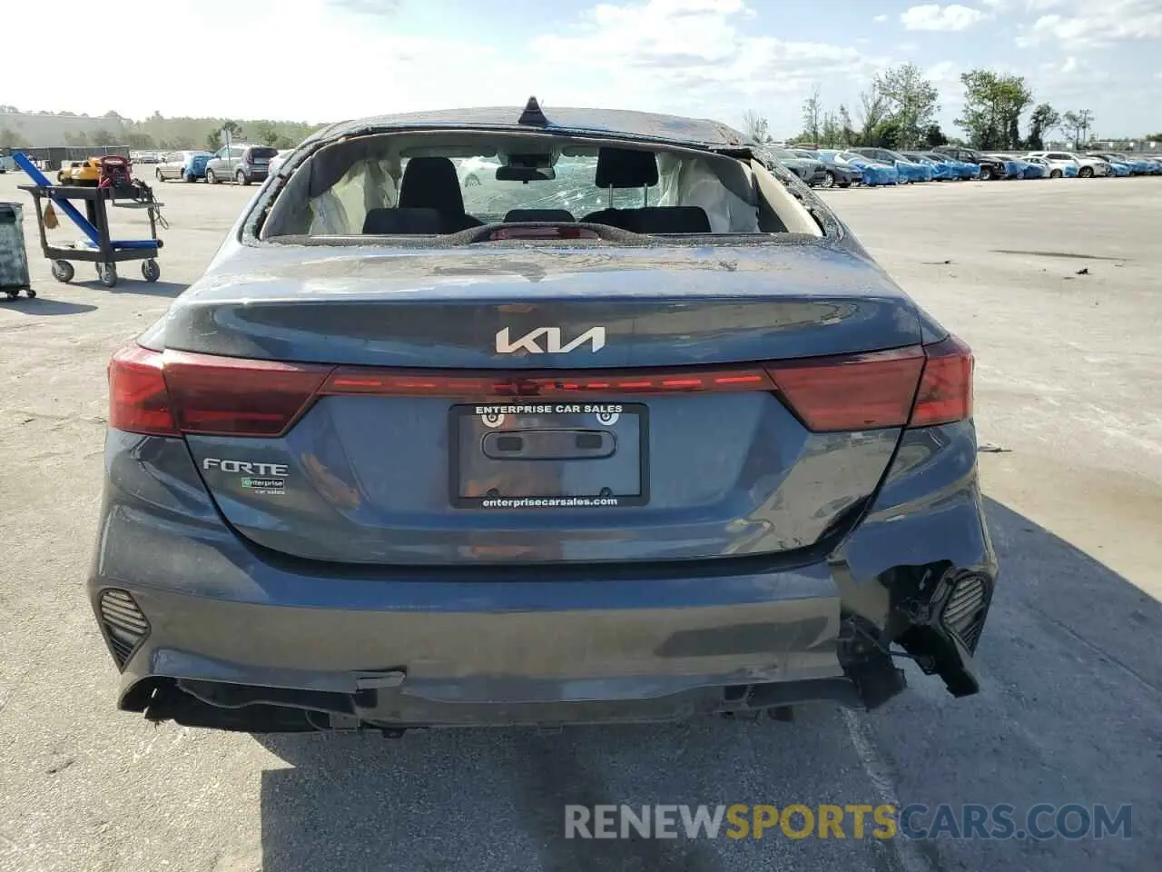 6 Photograph of a damaged car 3KPF24ADXNE450959 KIA FORTE 2022