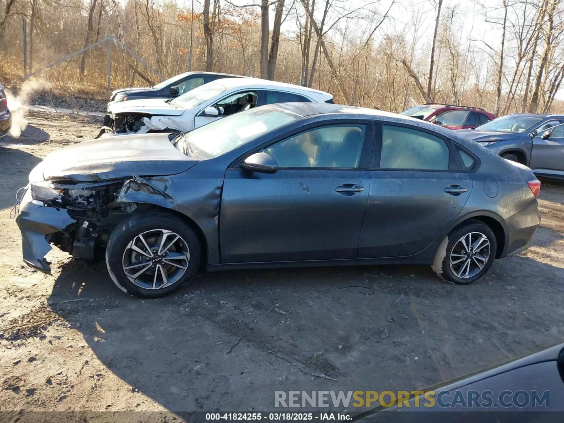 13 Photograph of a damaged car 3KPF24ADXNE466269 KIA FORTE 2022