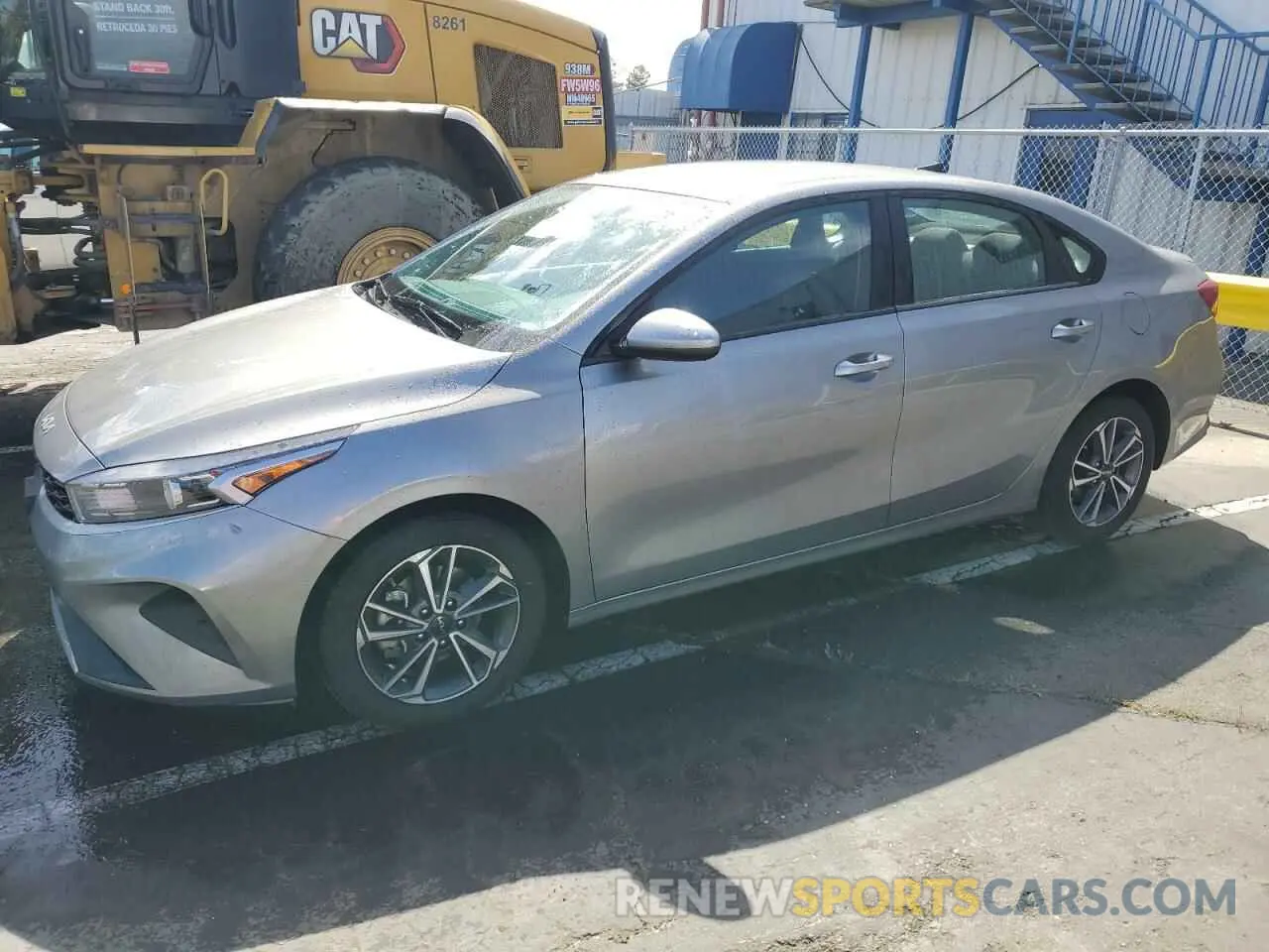 1 Photograph of a damaged car 3KPF24ADXNE480964 KIA FORTE 2022