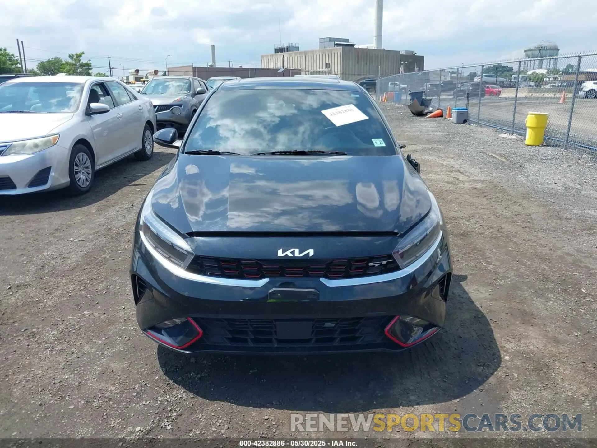 12 Photograph of a damaged car 3KPF44AC0NE480330 KIA FORTE 2022