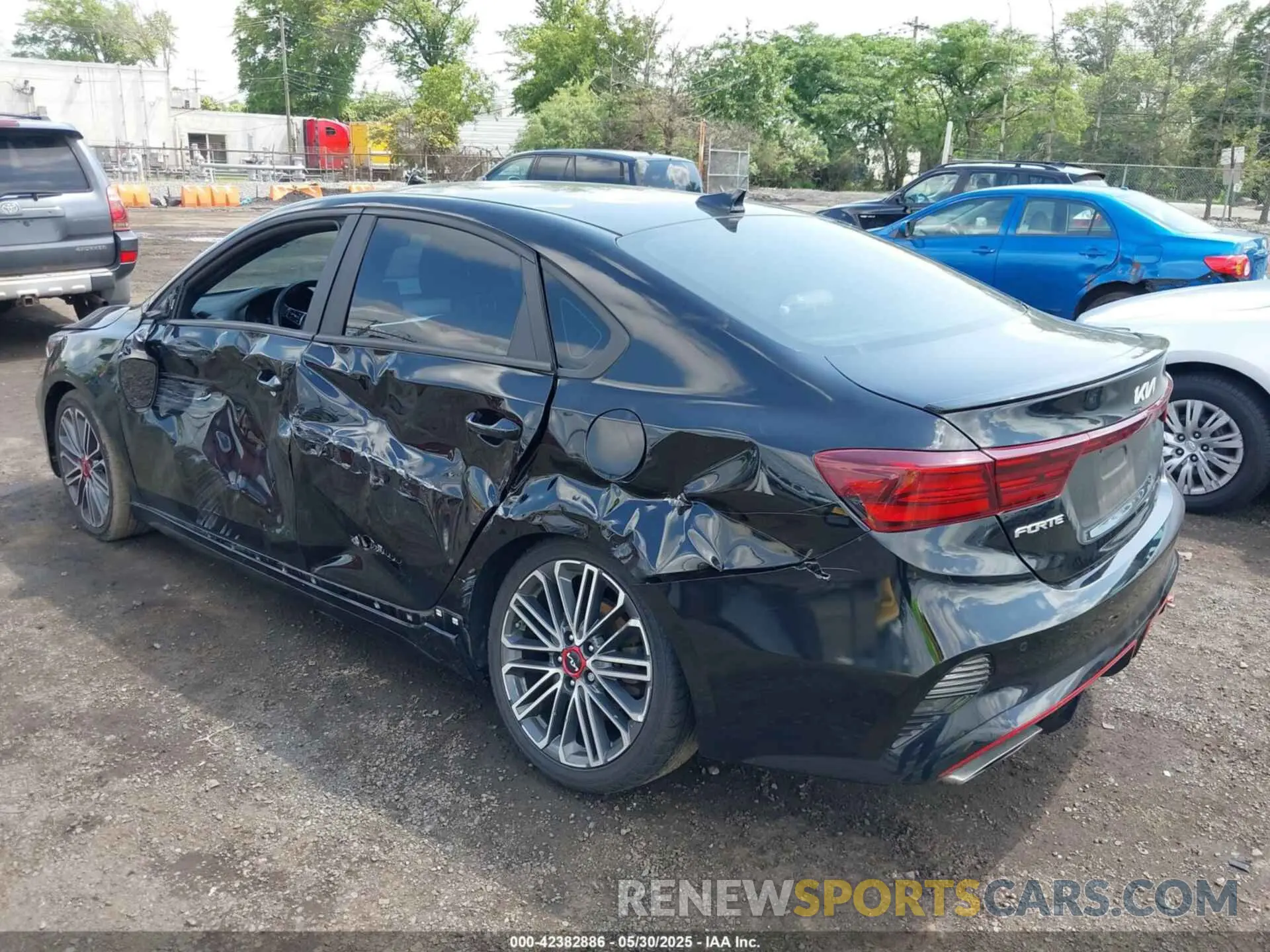 3 Photograph of a damaged car 3KPF44AC0NE480330 KIA FORTE 2022