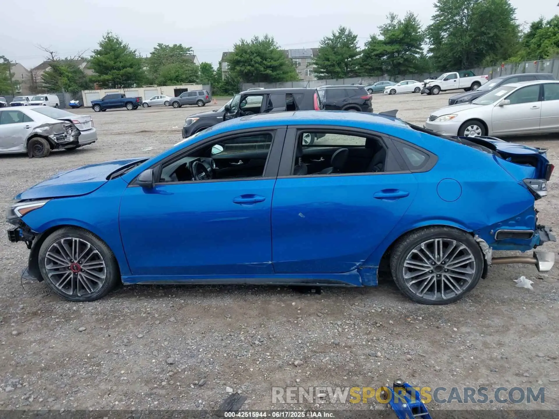 14 Photograph of a damaged car 3KPF44AC4NE425086 KIA FORTE 2022