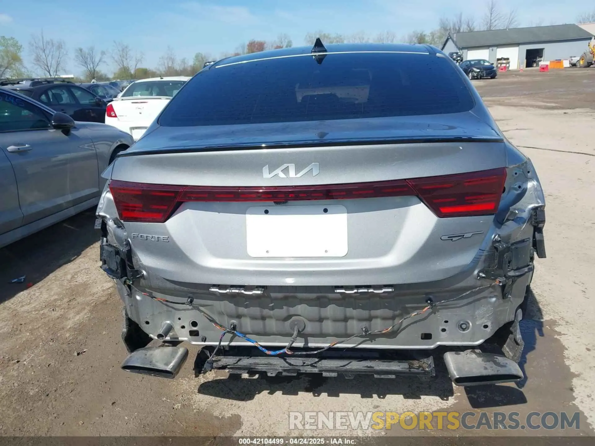 17 Photograph of a damaged car 3KPF44AC6NE449955 KIA FORTE 2022