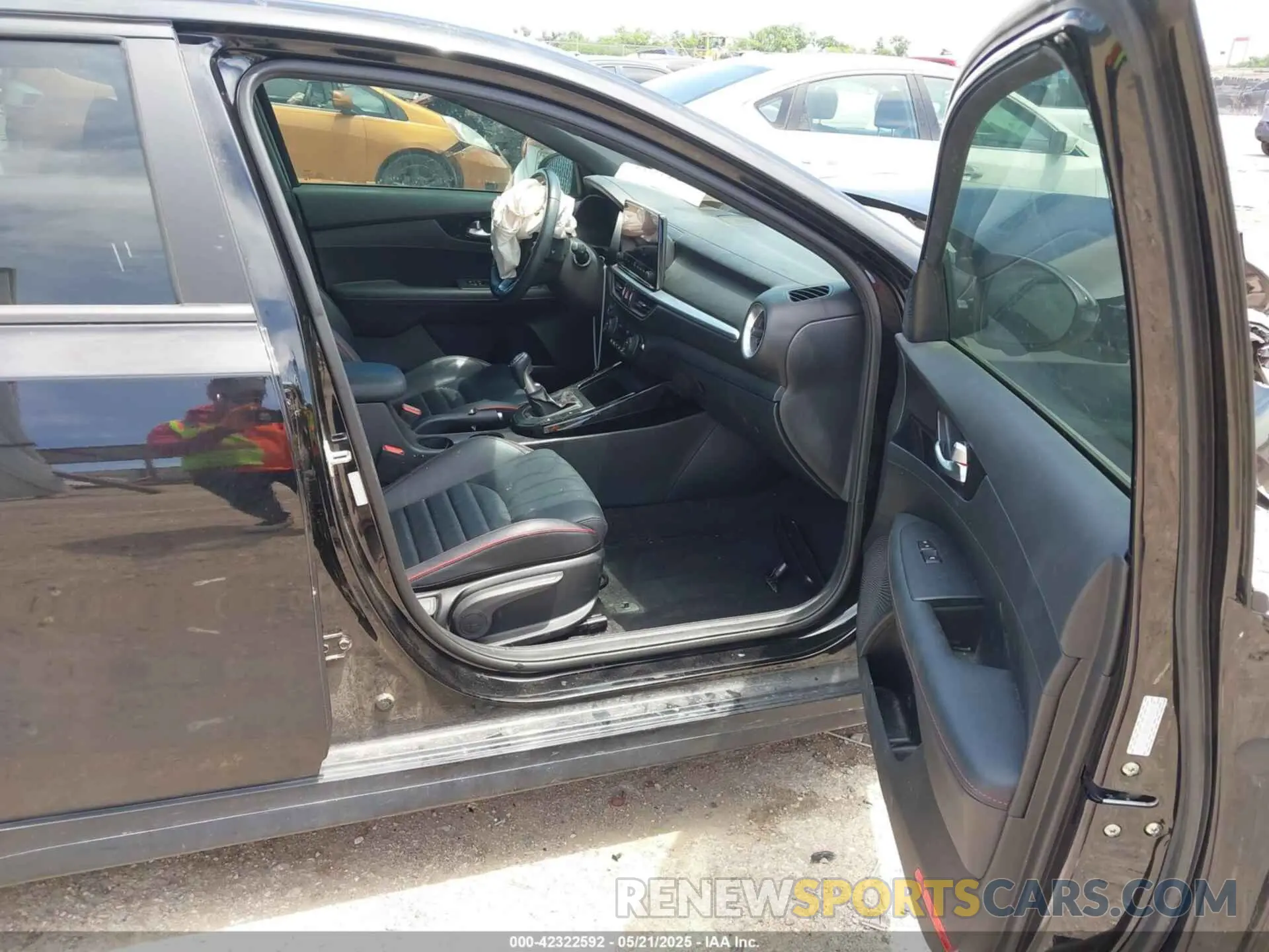 5 Photograph of a damaged car 3KPF44AC8NE447642 KIA FORTE 2022