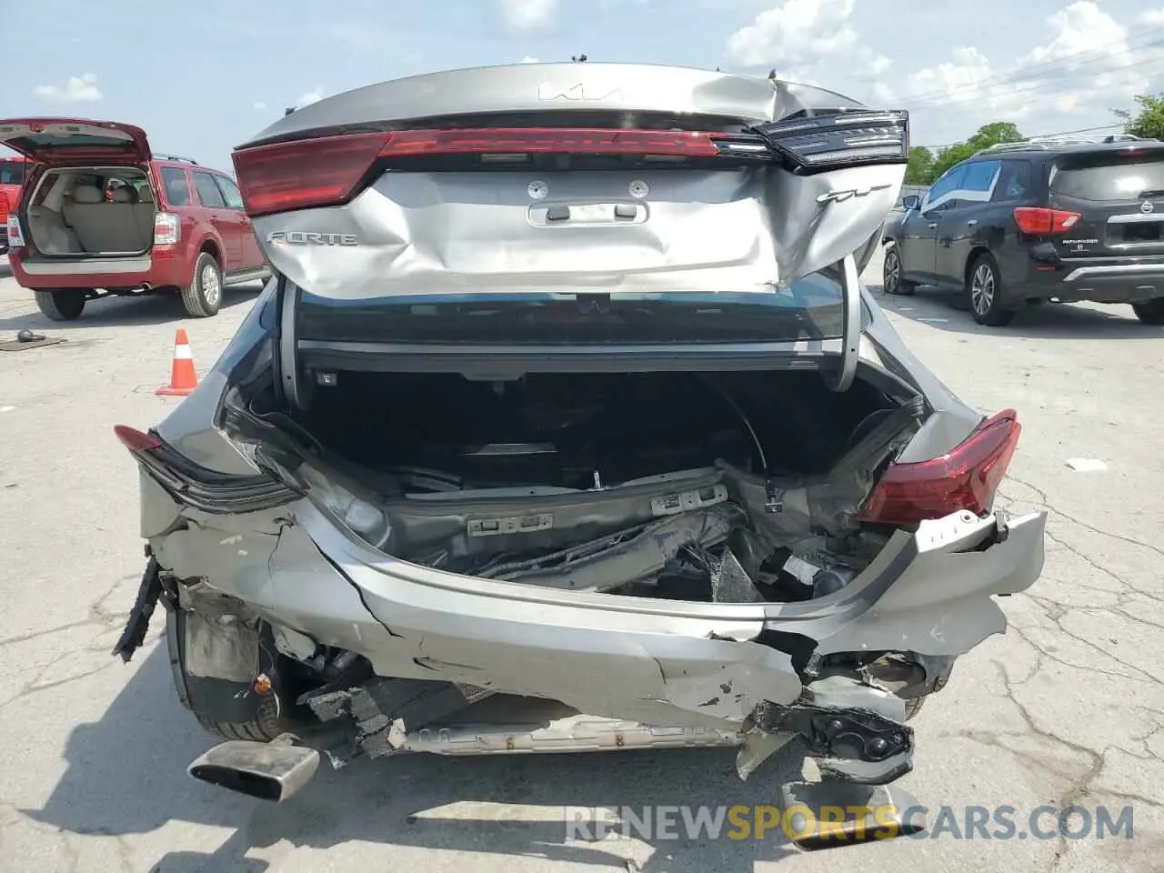 6 Photograph of a damaged car 3KPF44ACXNE487821 KIA FORTE 2022
