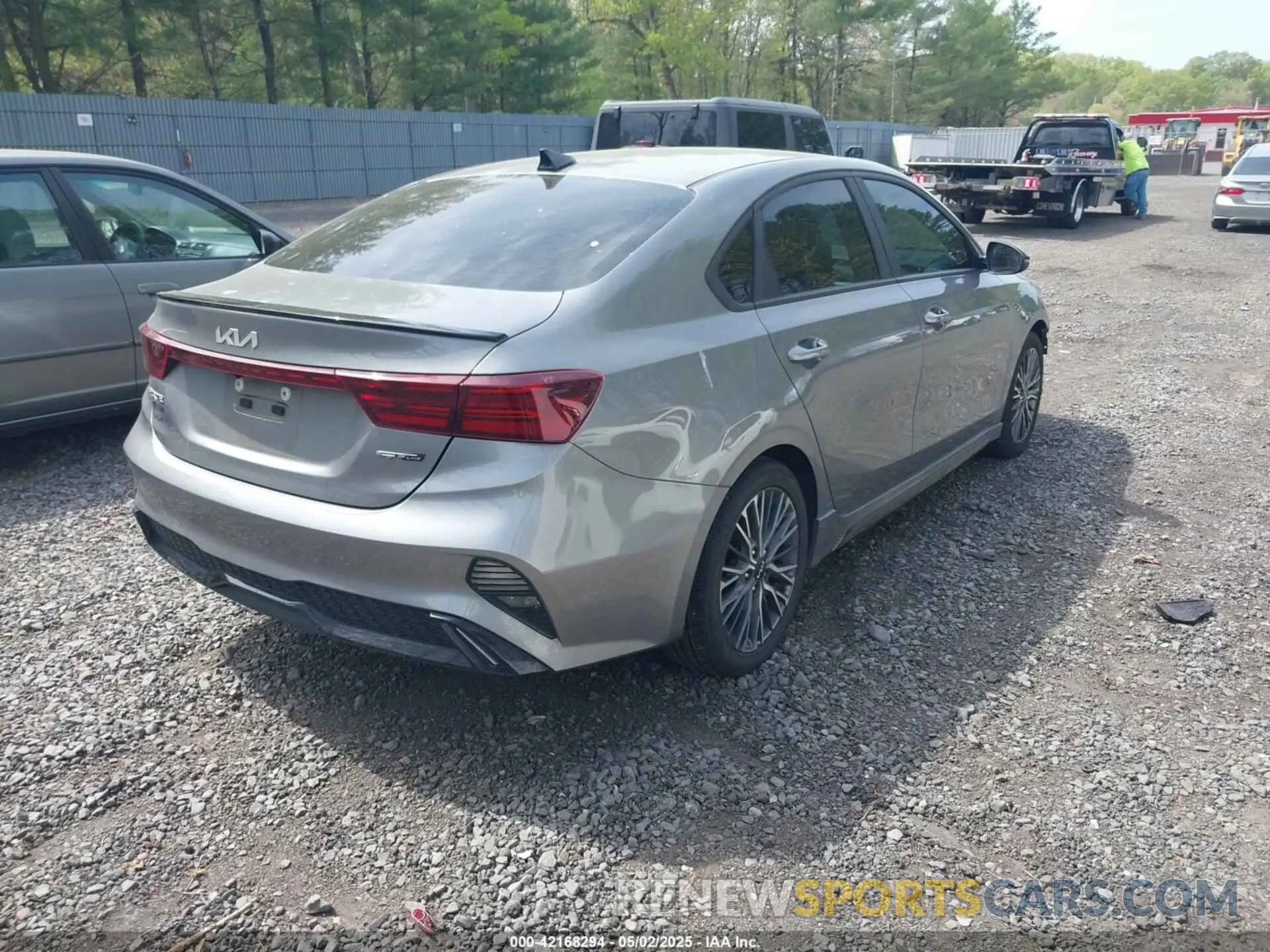 4 Photograph of a damaged car 3KPF54AD0NE490720 KIA FORTE 2022